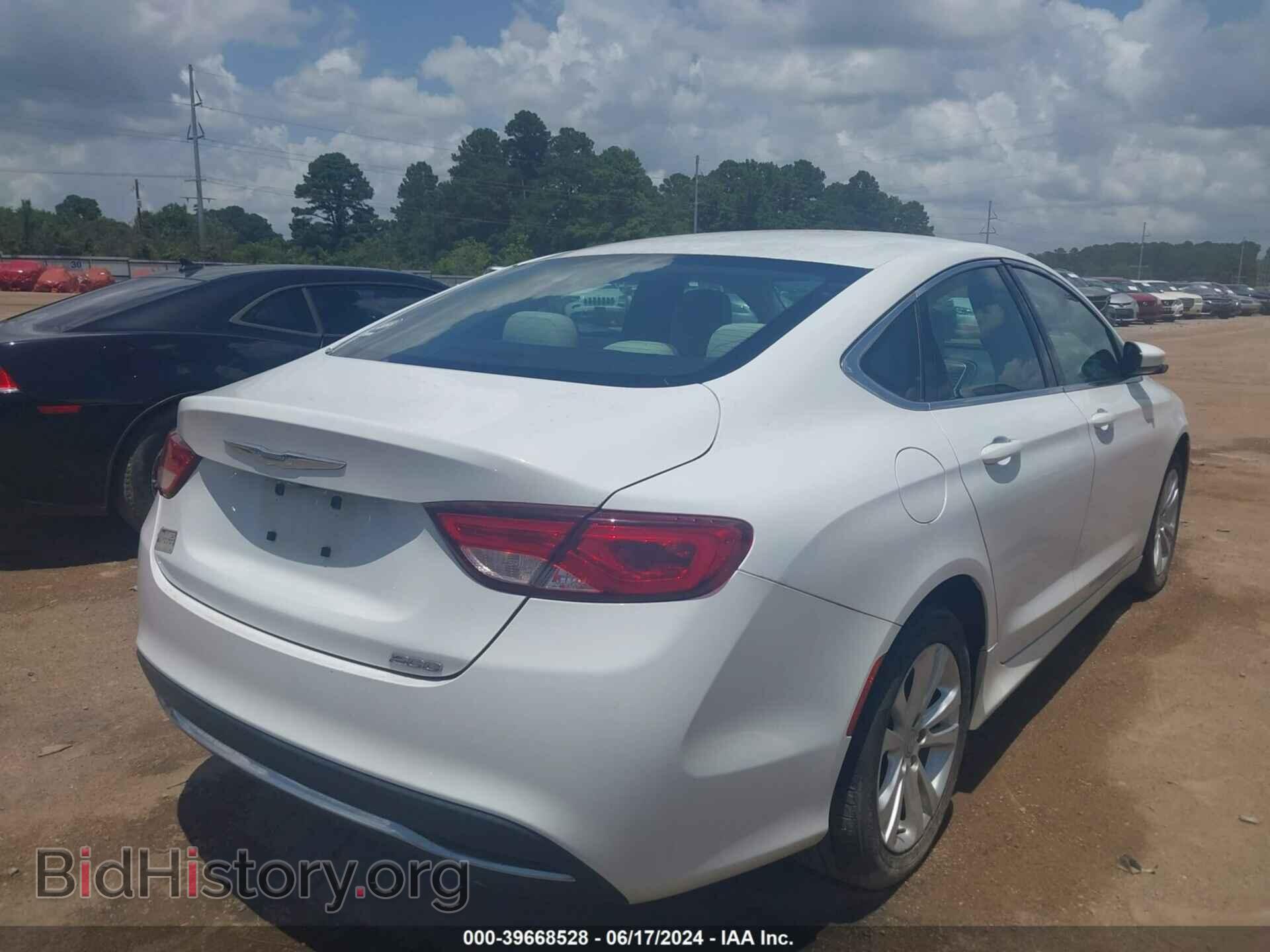 2016 CHRYSLER 200 - VIN: 1C3CCCAB2GN132880 - Фото 4