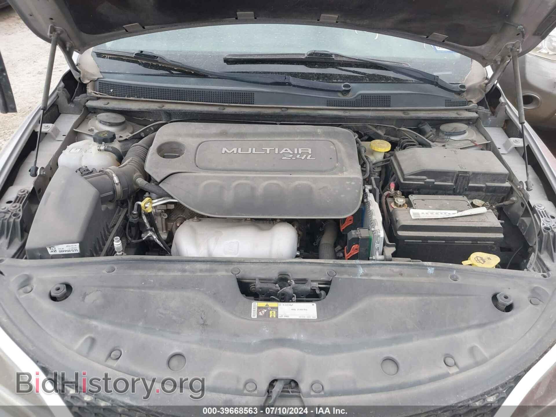 2015 CHRYSLER 200 - VIN: 1C3CCCAB4FN739717 - Фото 10