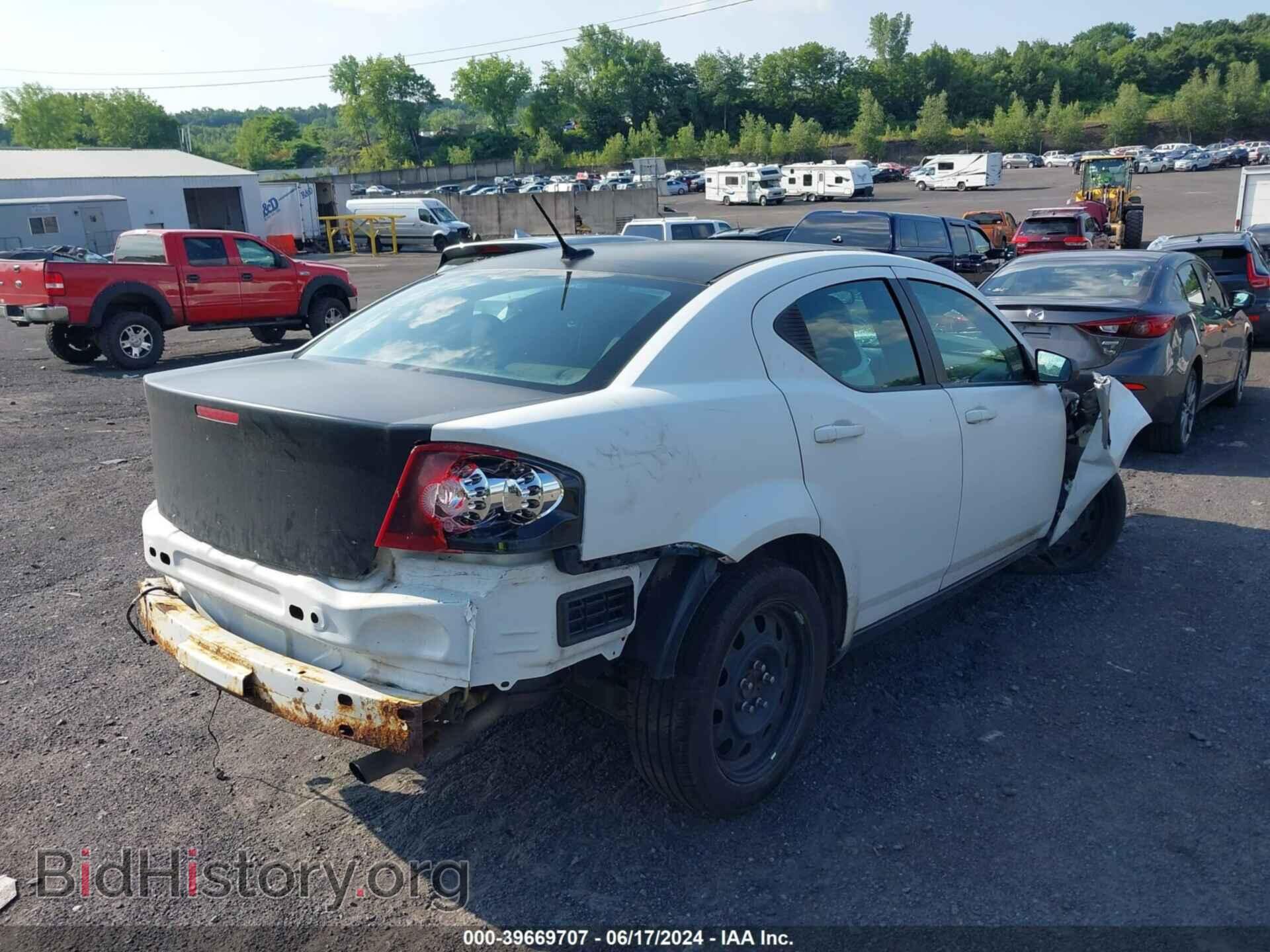 2011 DODGE AVENGER - VIN: 1B3BD4FB4BN590692 - Photo 4