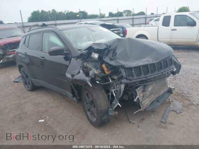 2020 Jeep COMPASS Altitude FWD, черный — VIN 3C4NJCBB1LT253581, IAAI