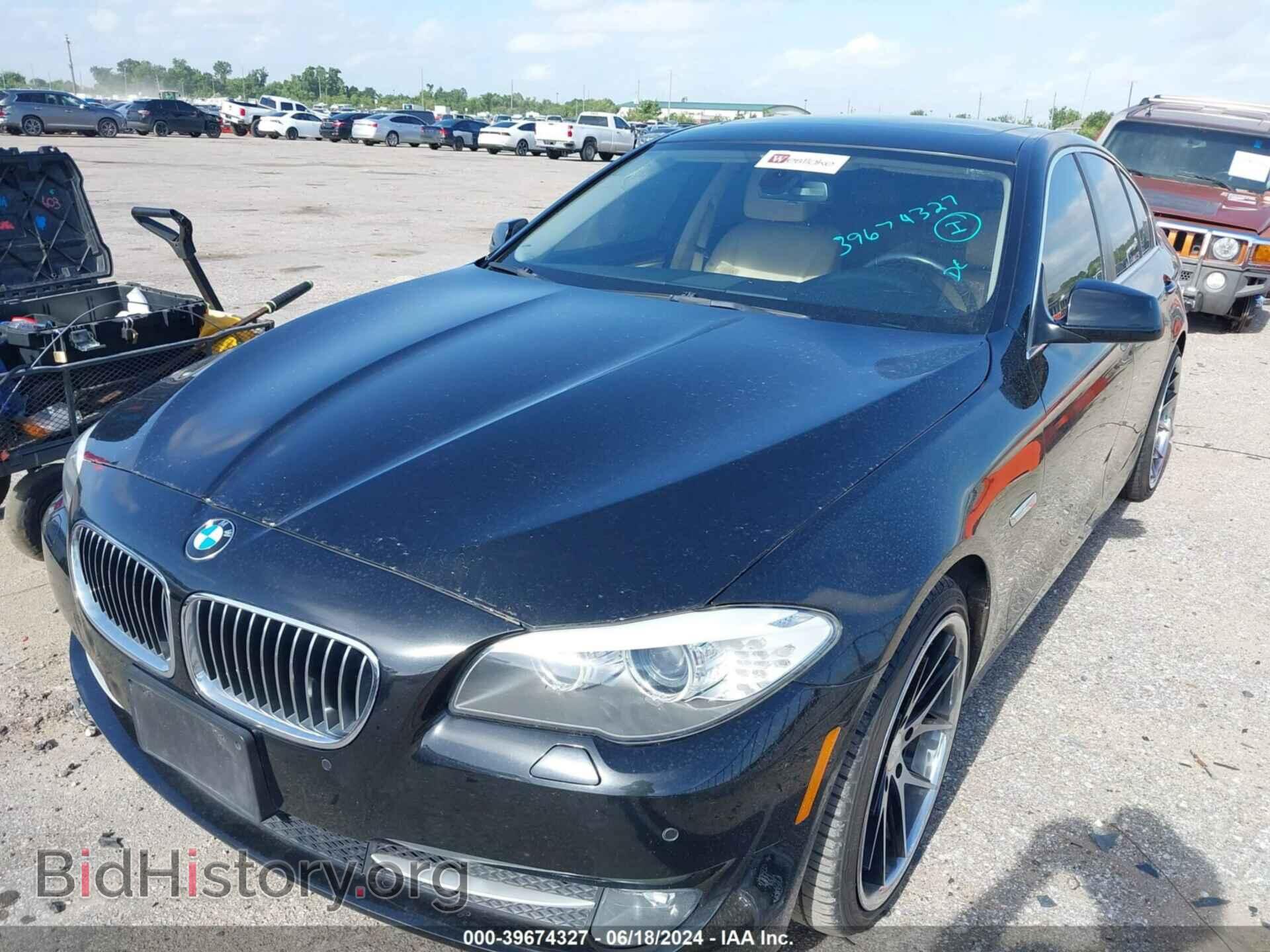 2012 BMW 528I - VIN: WBAXG5C57CDY29334 - Фото 2