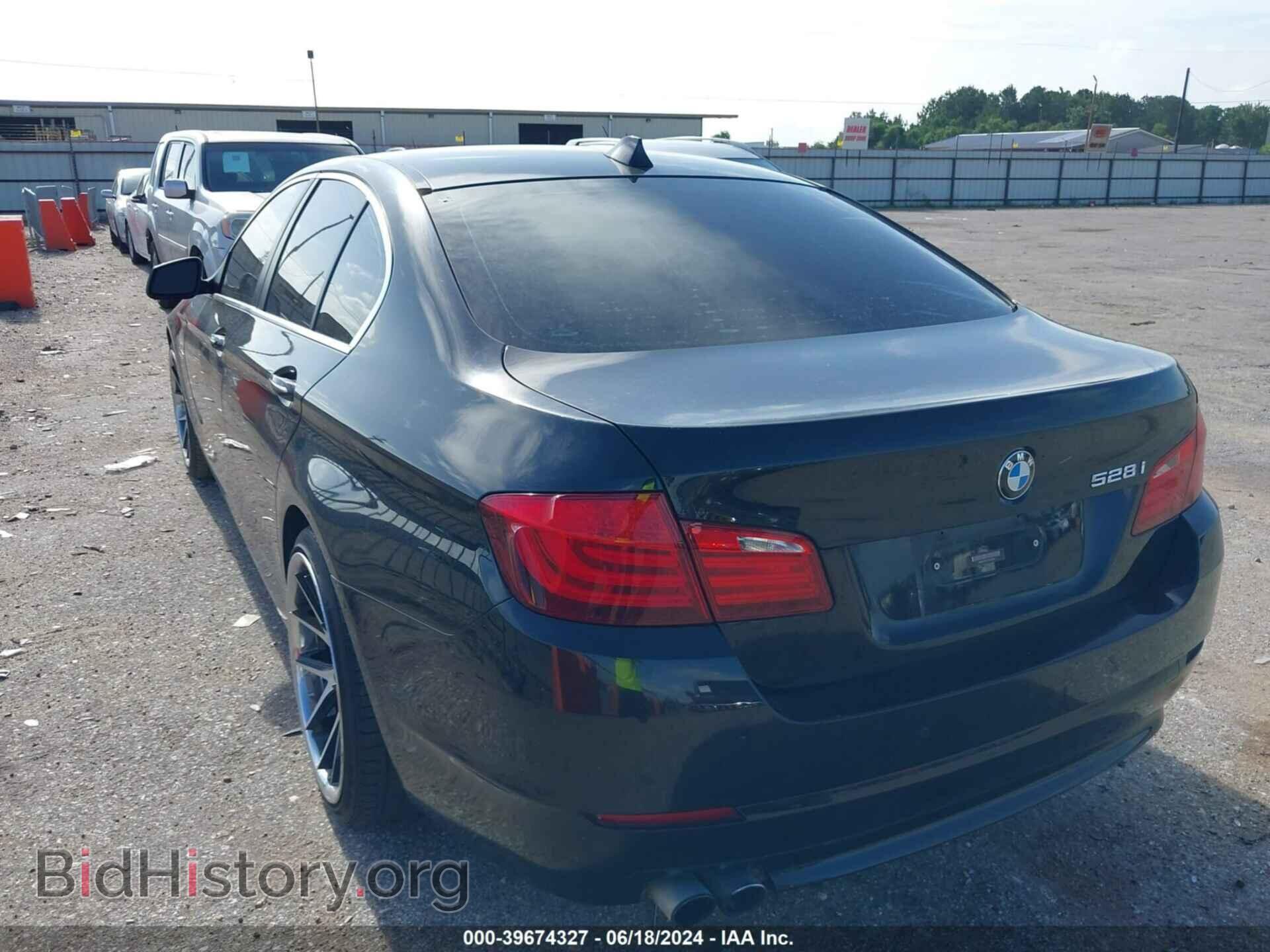 2012 BMW 528I - VIN: WBAXG5C57CDY29334 - Фото 3