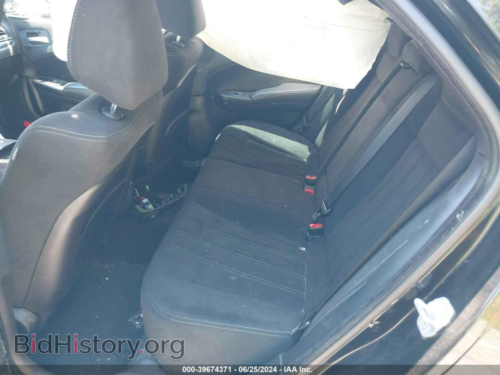 2012 CHRYSLER 300 - VIN: 2C3CCABG2CH217350 - Фото 8