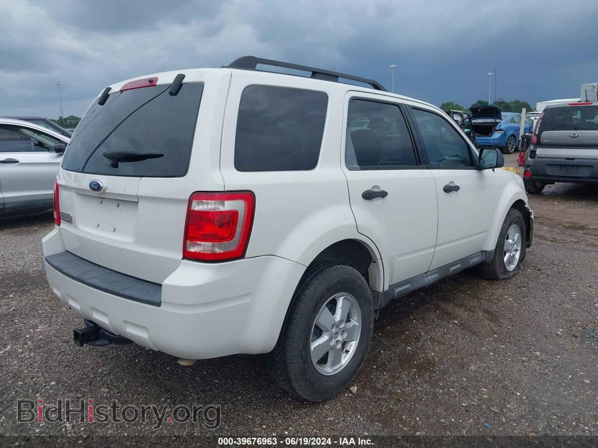 2009 FORD ESCAPE - VIN: 1FMCU03709KA44751 - Фото 4