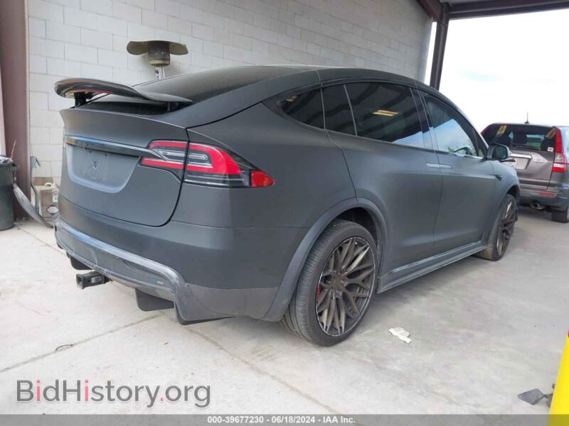 2019 Tesla MODEL X (VIN 5YJXCBE4XKF185305) — фото 4 из 20