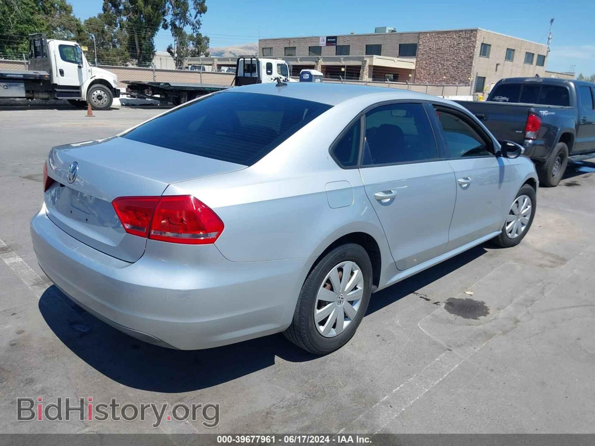 2012 VOLKSWAGEN PASSAT - VIN: 1VWAP7A3XCC005353 - Фото 4