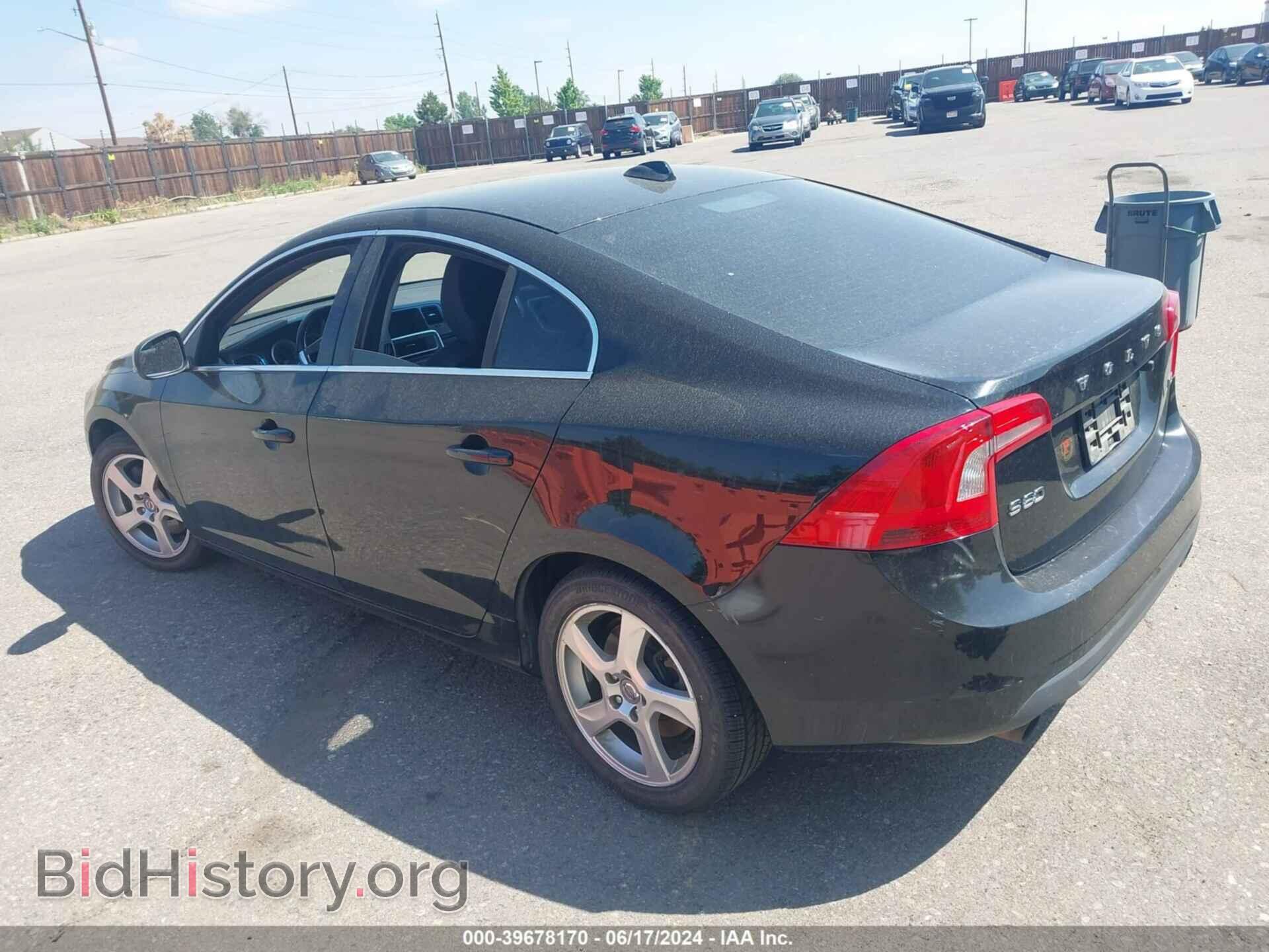 2012 VOLVO S60 - VIN: YV1622FS2C2037871 - Фото 3