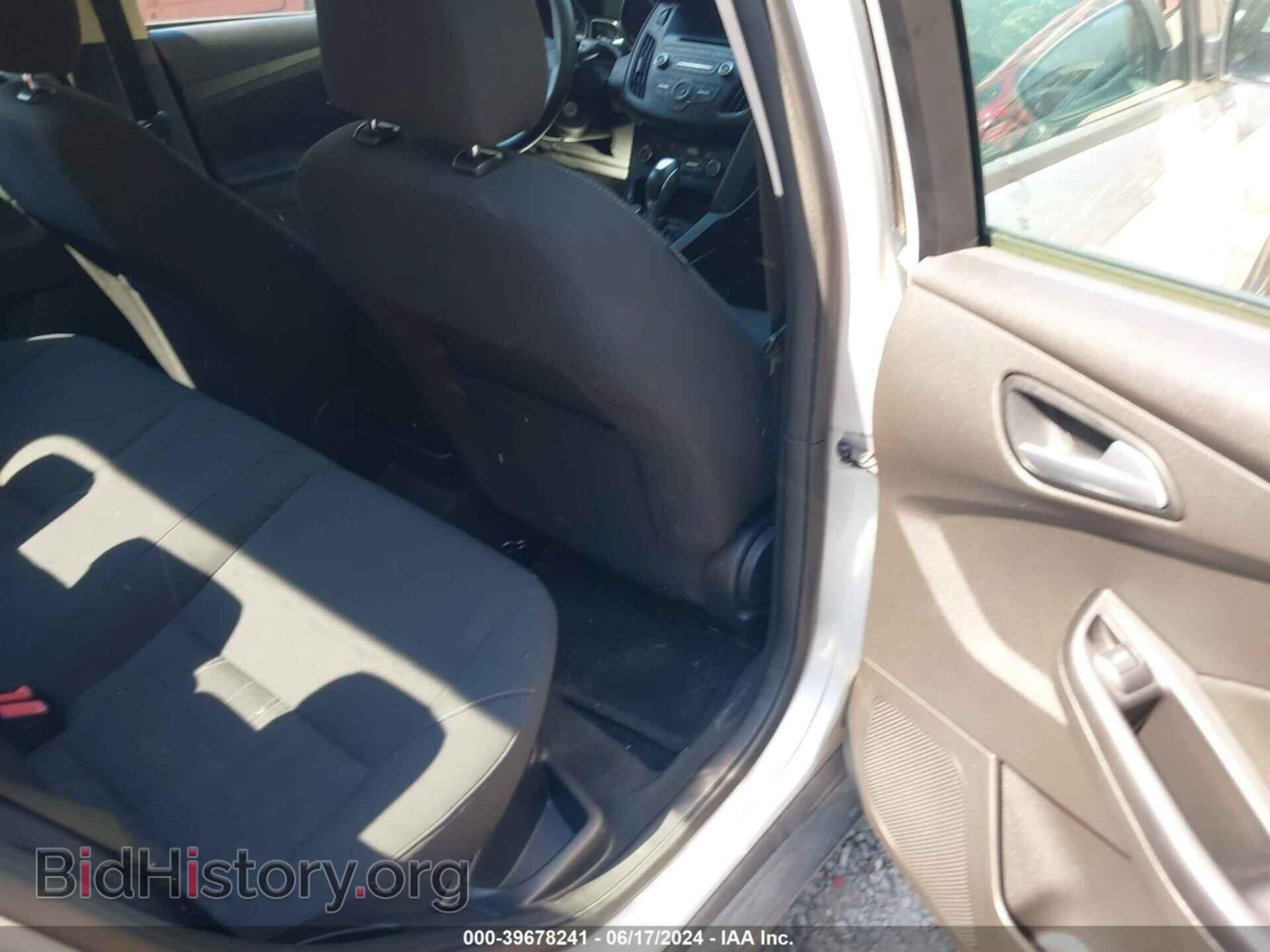 2016 FORD FOCUS - VIN: 1FADP3FE2GL226895 - Фото 8