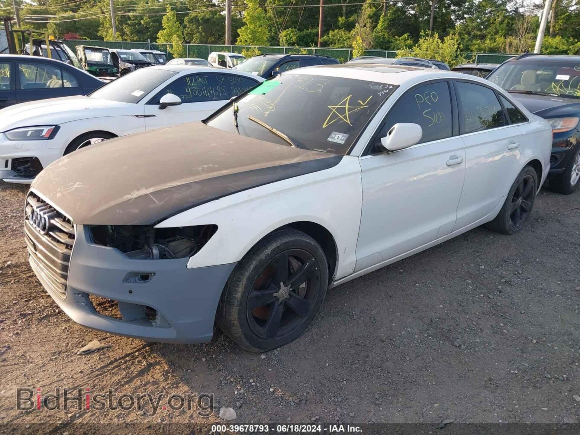 2012 AUDI A6 - VIN: WAUGGAFC7CN126149 - Фото 2