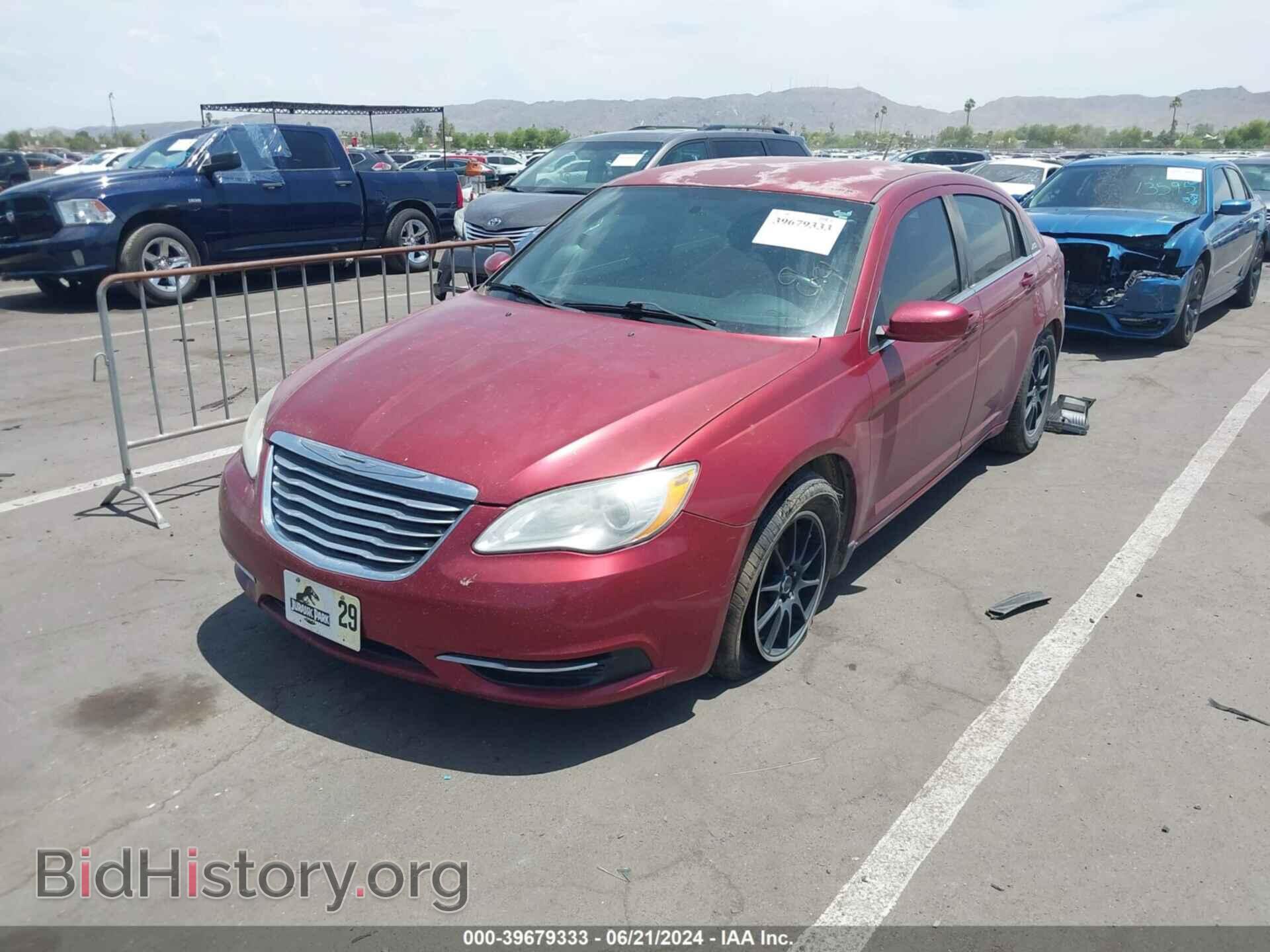 2012 CHRYSLER 200 - VIN: 1C3CCBAB2CN246737 - Фото 2