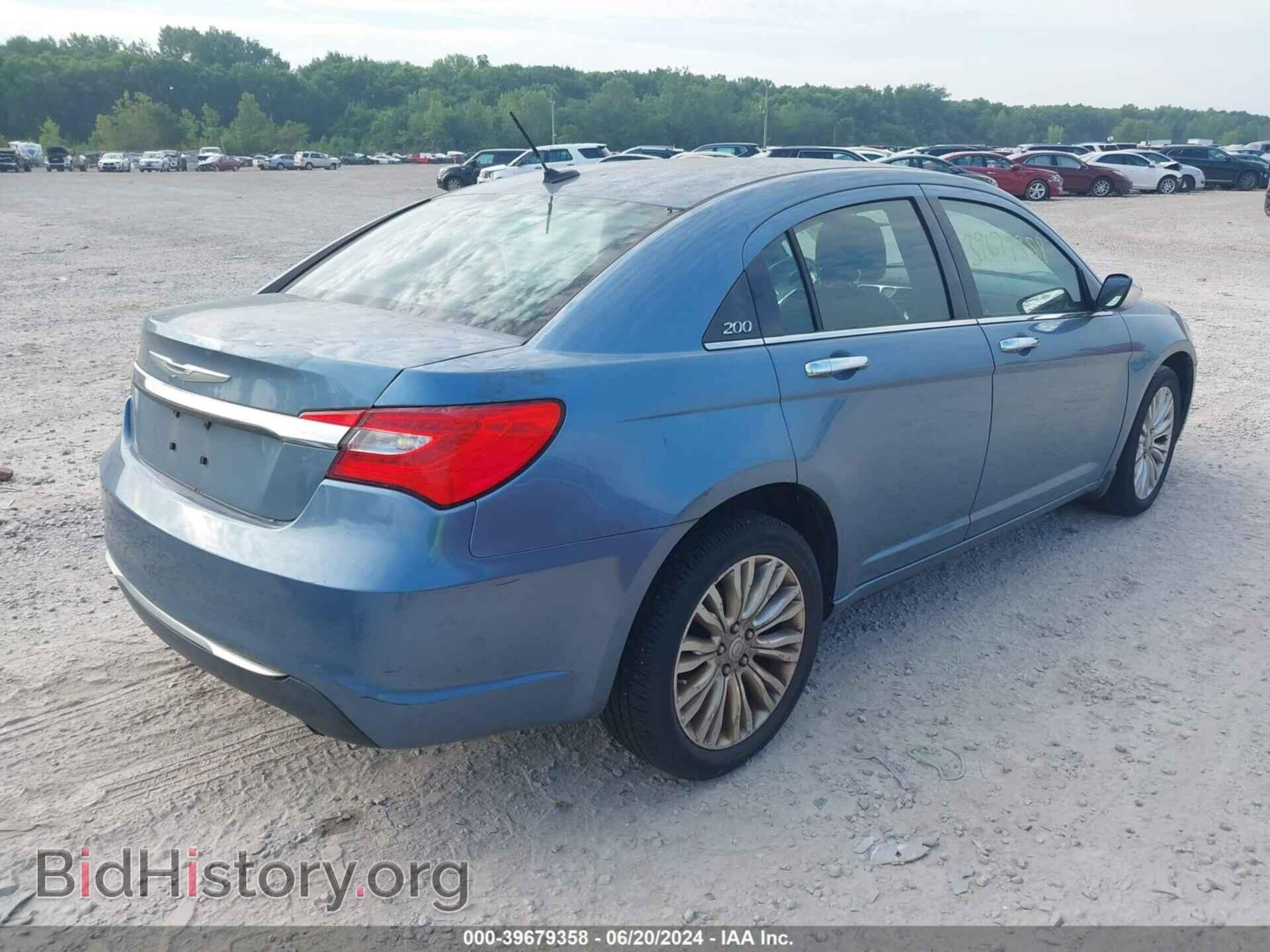 2011 CHRYSLER 200 - VIN: 1C3BC2FB2BN551450 - Фото 4