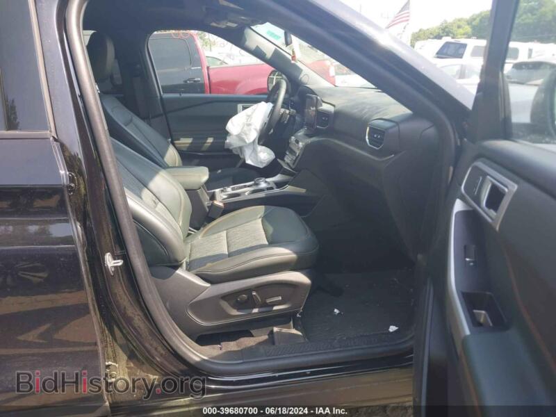 2023 Ford EXPLORER (VIN 1FMSK8JH3PGC39237) — photo 5 of 17