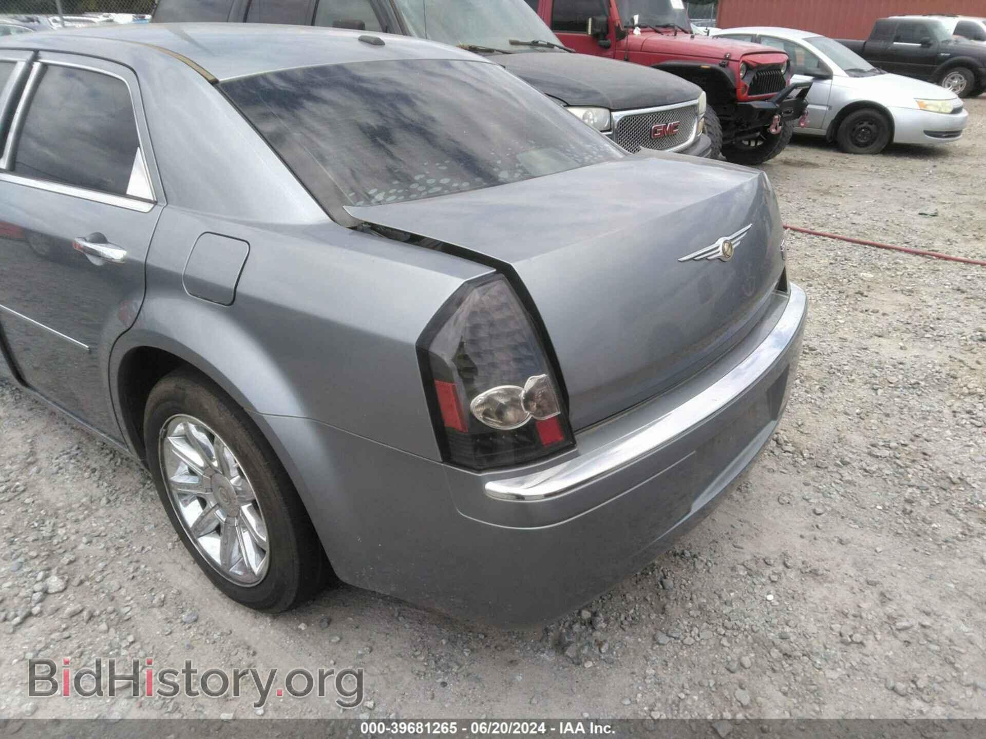 2006 CHRYSLER 300C - VIN: 2C3KA63H86H518148 - Фото 6