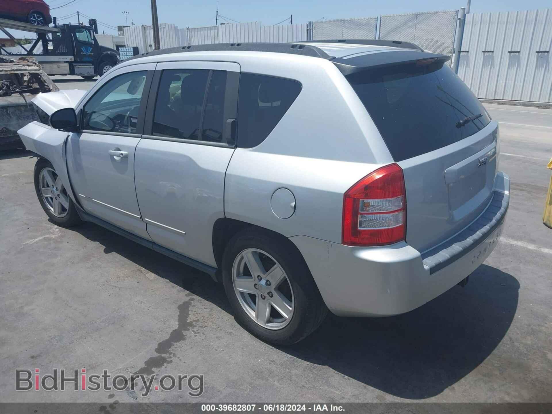 2010 JEEP COMPASS - VIN: 1J4NT4FB7AD541077 - Фото 3