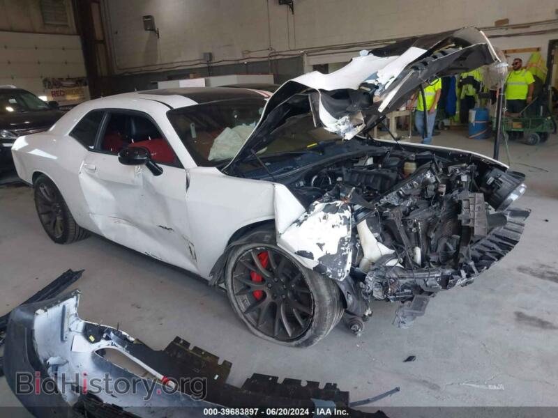 2016 Dodge CHALLENGER SRT 392 (VIN 2C3CDZDJ9GH125128) — фото 1 из 17, IAAI, повреждение: передняя и задняя часть