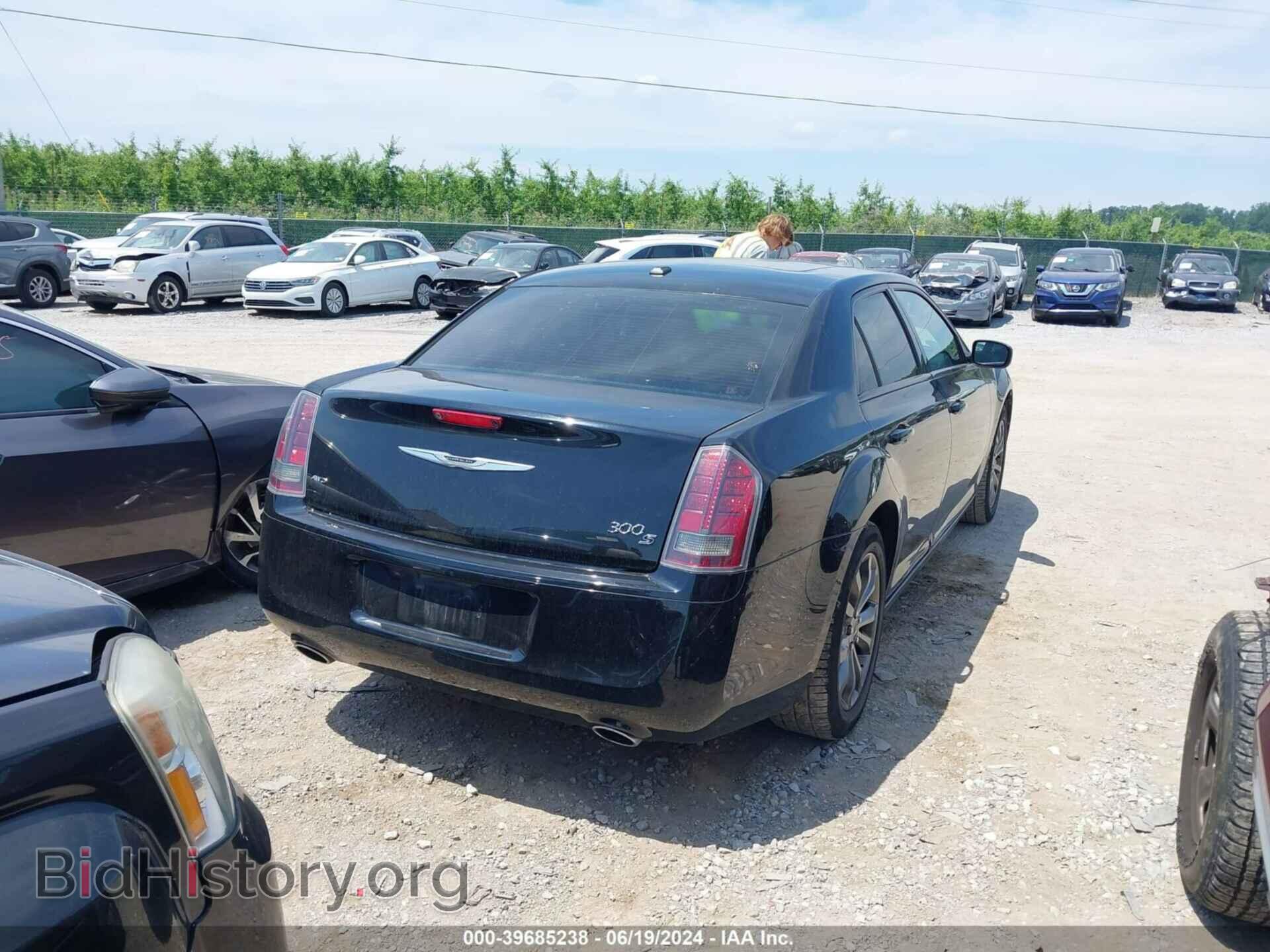 2014 CHRYSLER 300 - VIN: 2C3CCAGG7EH311834 - Photo 4
