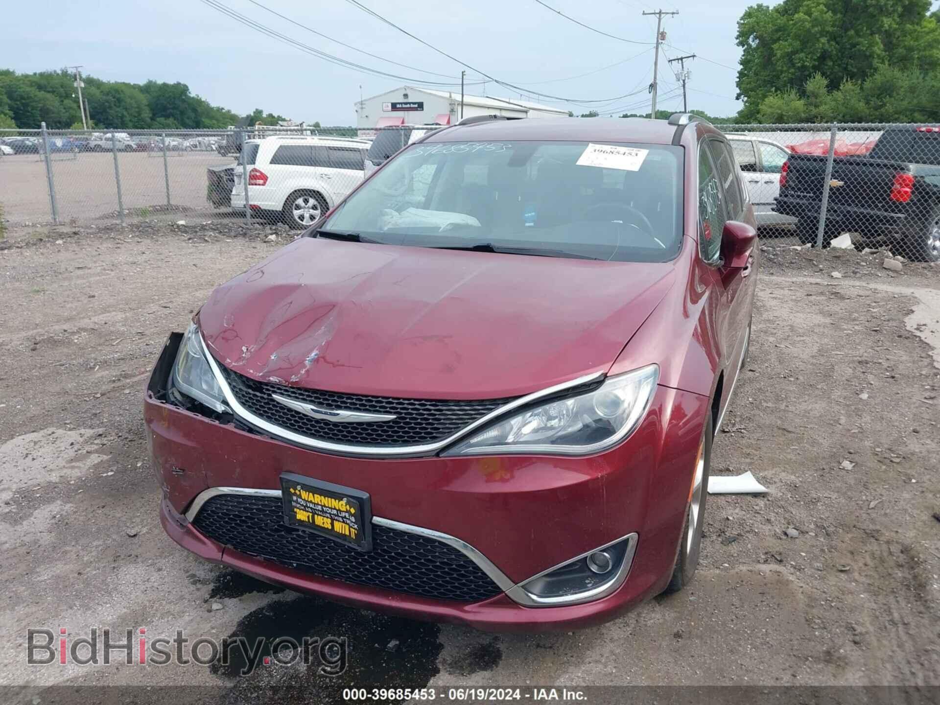 2017 CHRYSLER PACIFICA - VIN: 2C4RC1EG4HR840231 - Photo 2