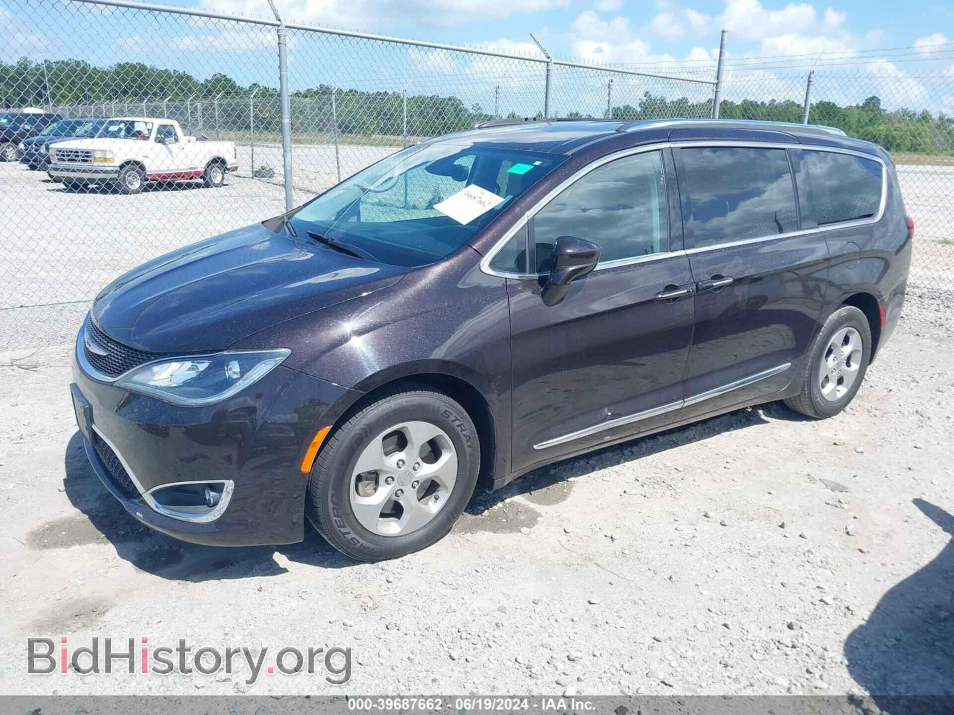 2017 CHRYSLER PACIFICA - VIN: 2C4RC1EG3HR730643 - Photo 2