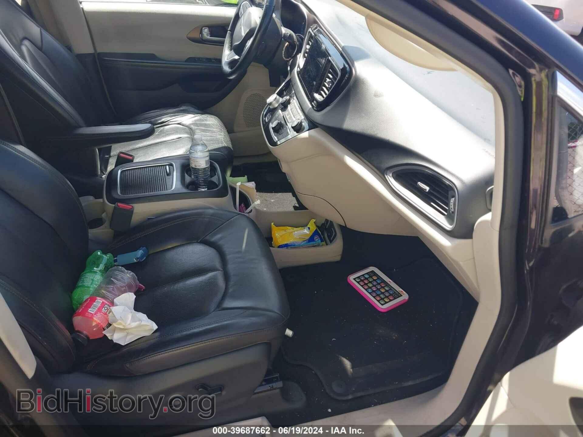 2017 CHRYSLER PACIFICA - VIN: 2C4RC1EG3HR730643 - Photo 12