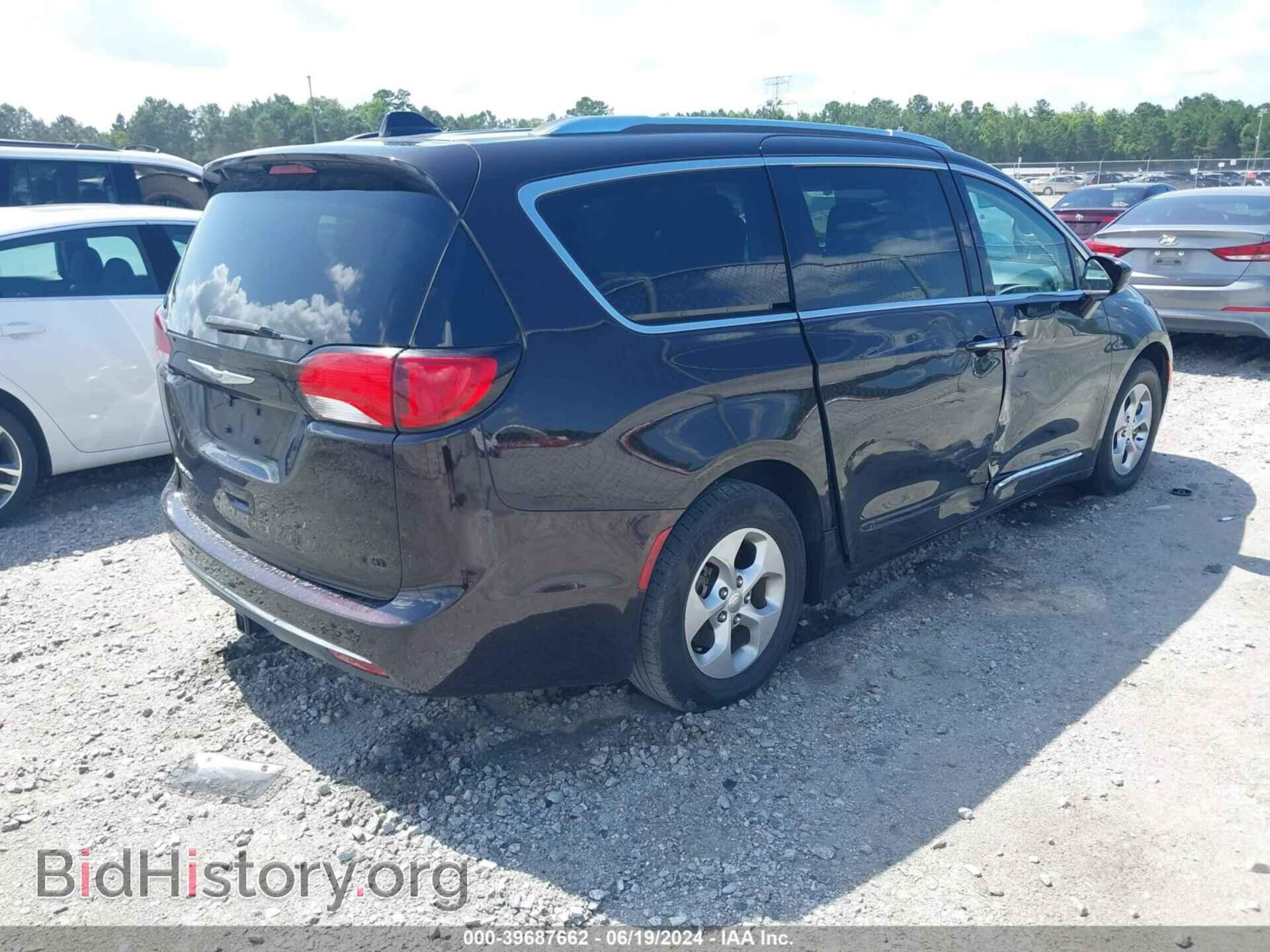 2017 CHRYSLER PACIFICA - VIN: 2C4RC1EG3HR730643 - Photo 4