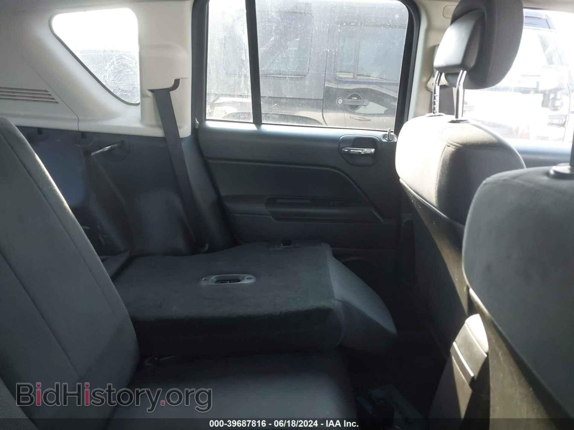 2012 JEEP COMPASS - VIN: 1C4NJDBB4CD578088 - Photo 8