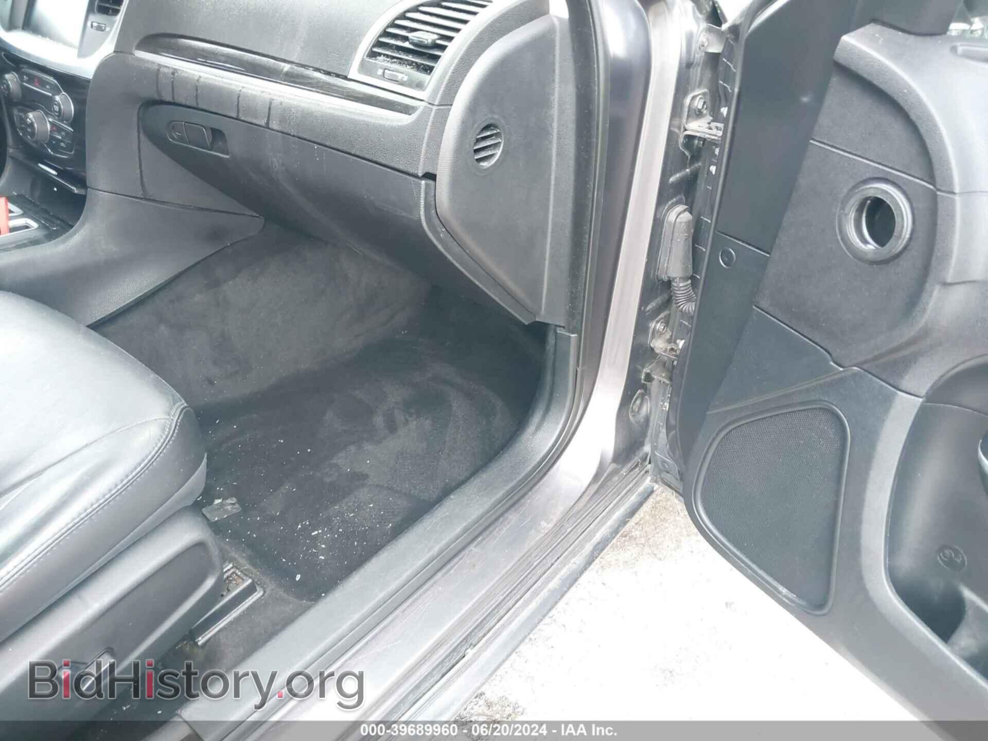 2015 CHRYSLER 300 - VIN: 2C3CCAAG5FH931835 - Фото 6