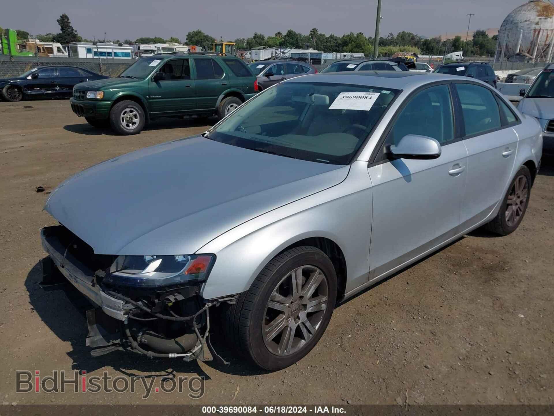 2010 AUDI A4 - VIN: WAUBFAFL7AN004563 - Фото 2