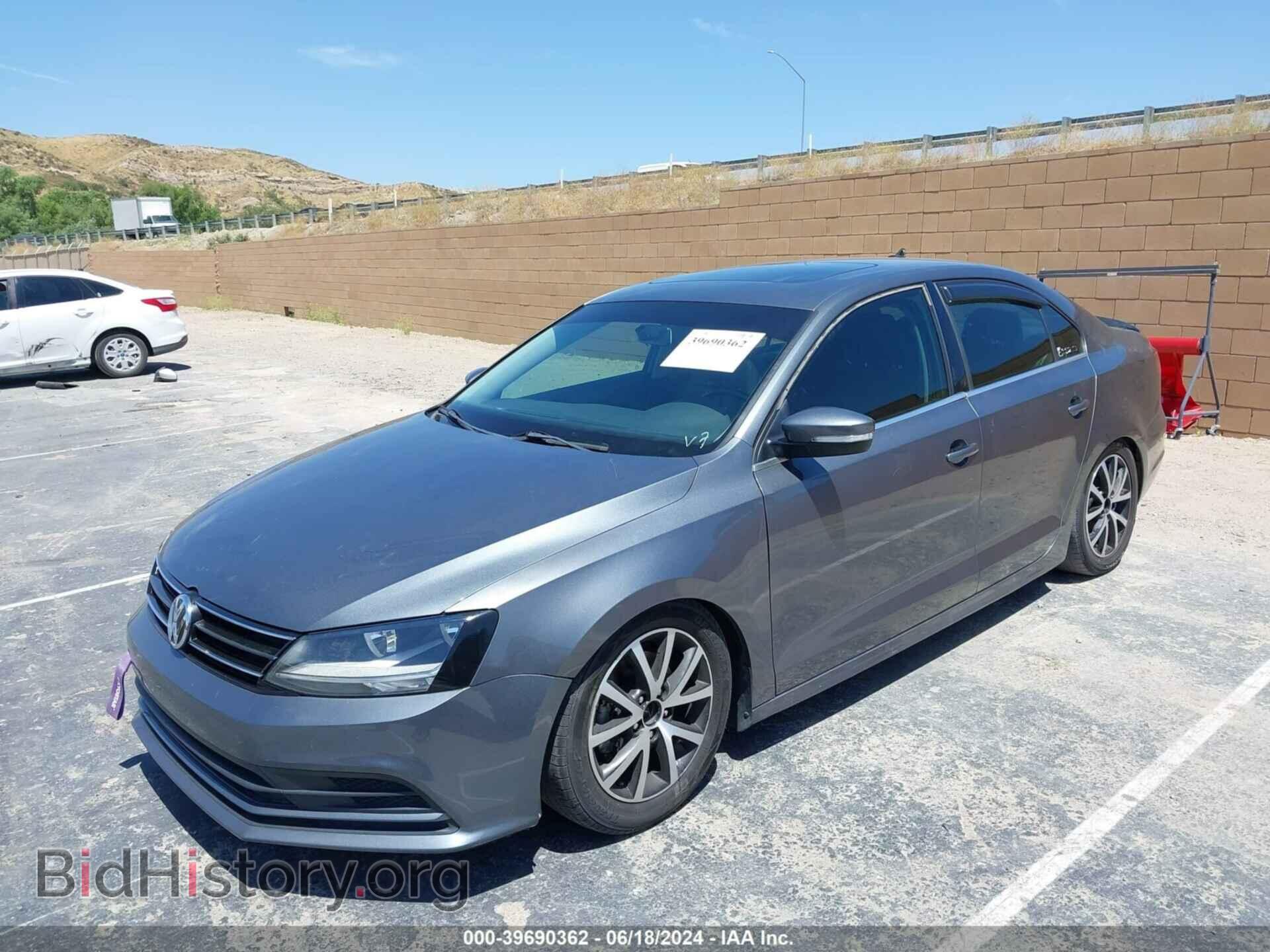 2017 VOLKSWAGEN JETTA - VIN: 3VWDB7AJ6HM291816 - Фото 2