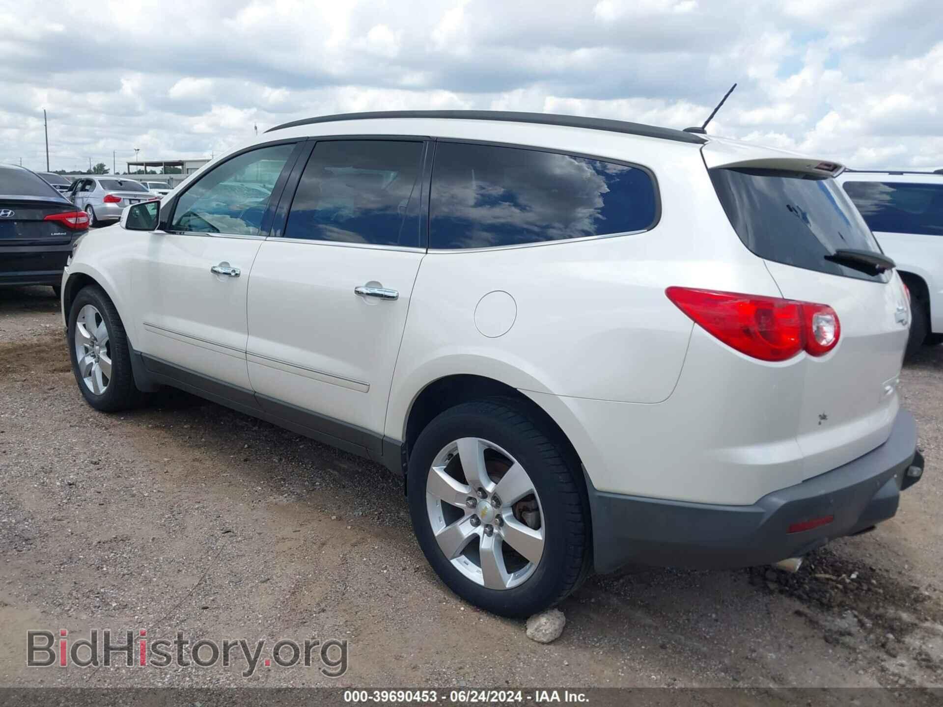 2012 CHEVROLET TRAVERSE - VIN: 1GNKRLED7CJ372260 - Фото 3