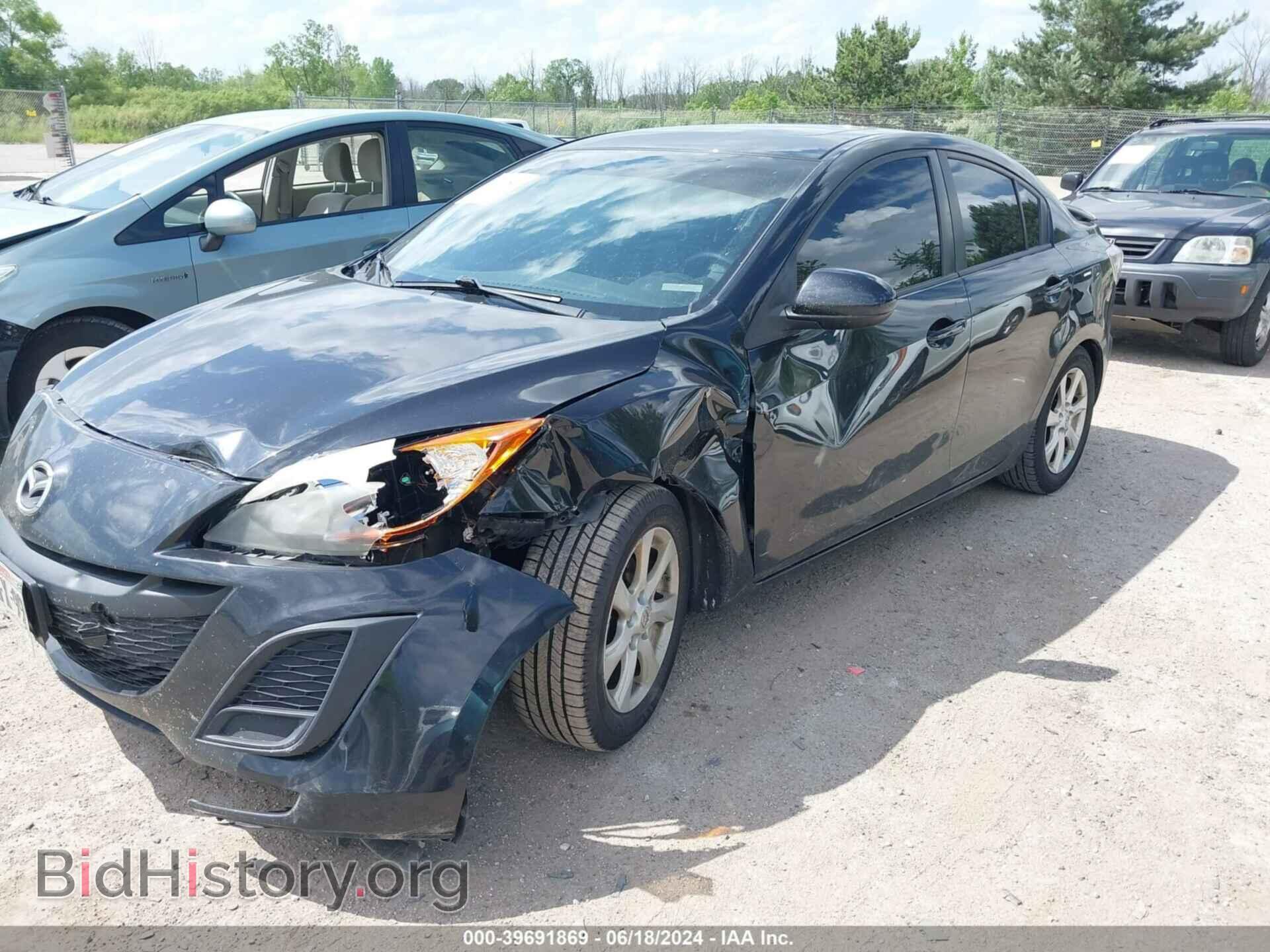 2011 MAZDA MAZDA3 - VIN: JM1BL1VF7B1358678 - Фото 2