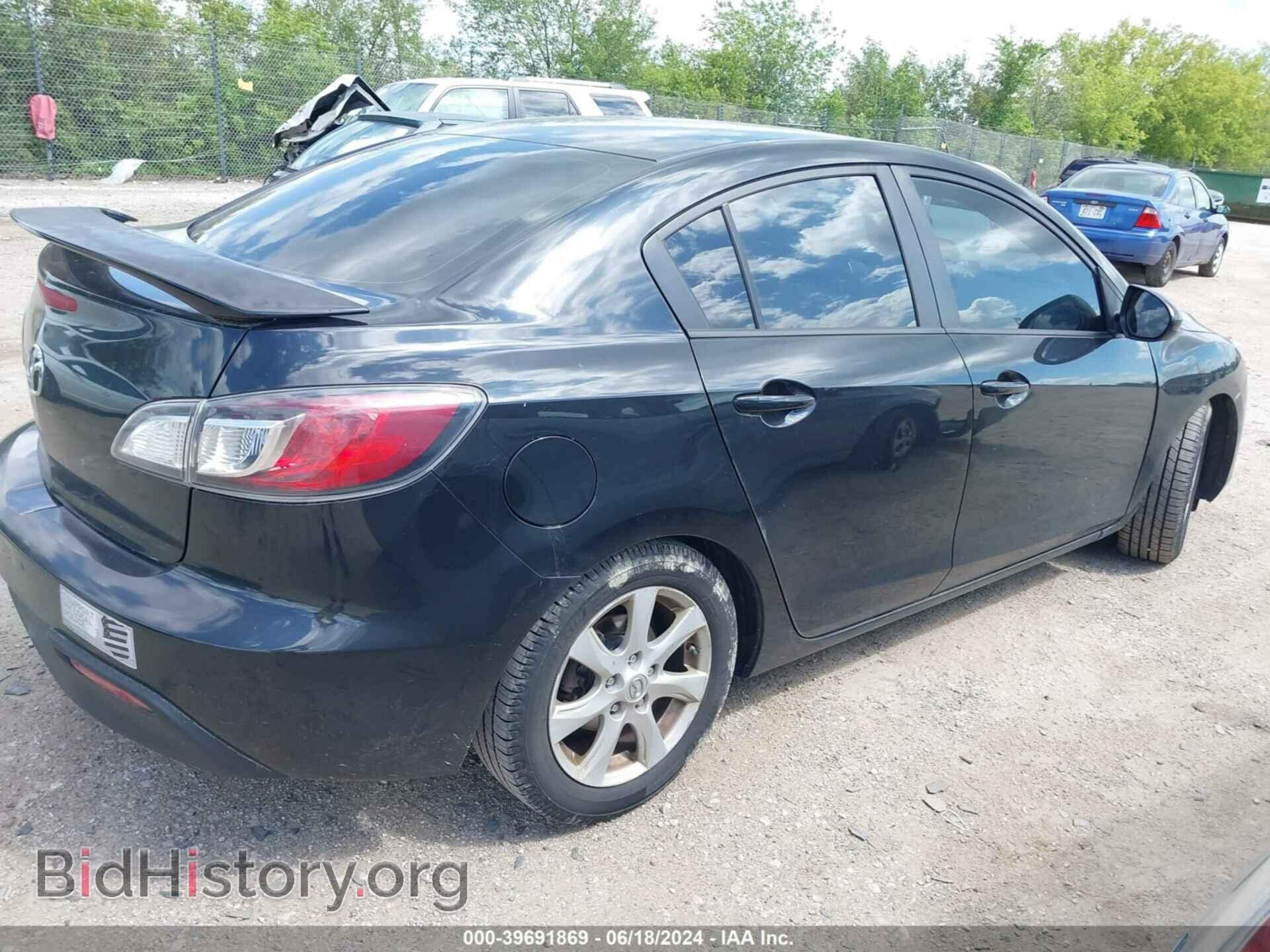 2011 MAZDA MAZDA3 - VIN: JM1BL1VF7B1358678 - Фото 4