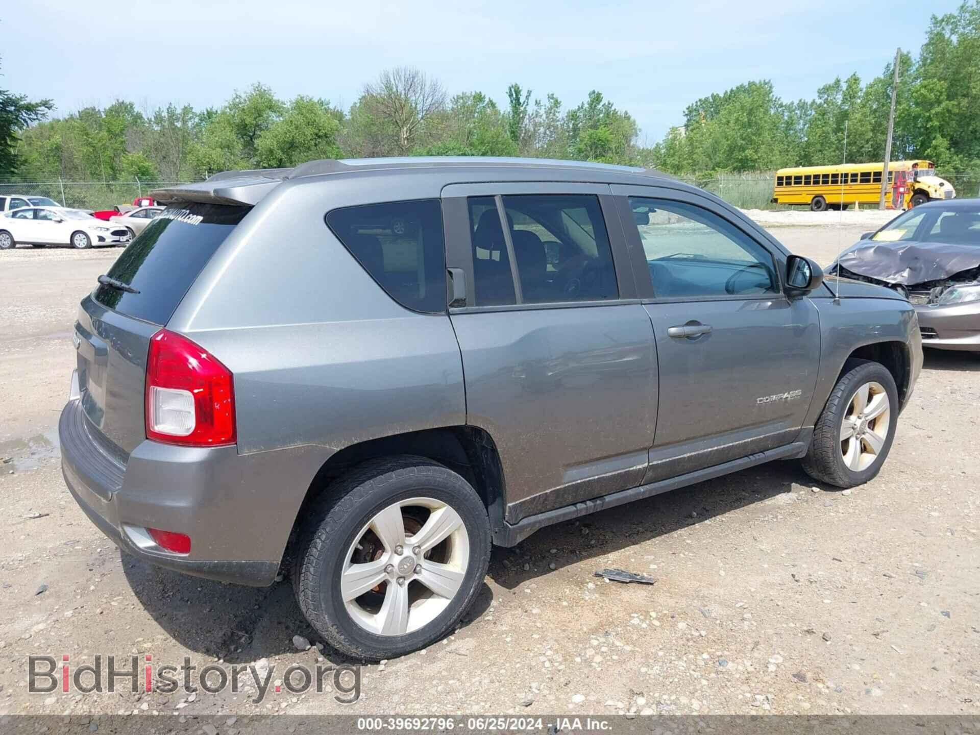 2012 JEEP COMPASS - VIN: 1C4NJDBB3CD651399 - Photo 4