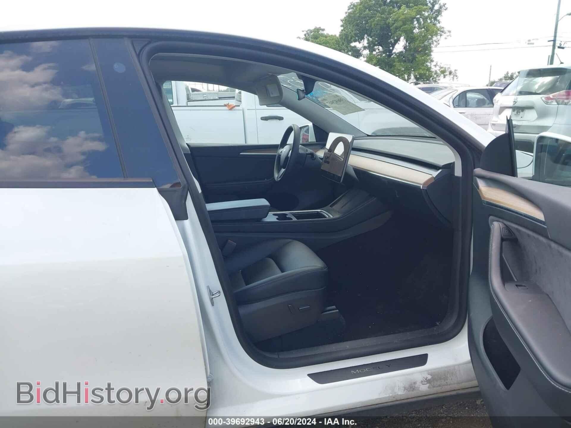 2022 TESLA MODEL Y - VIN: 7SAYGDEE2NA012752 - Фото 5