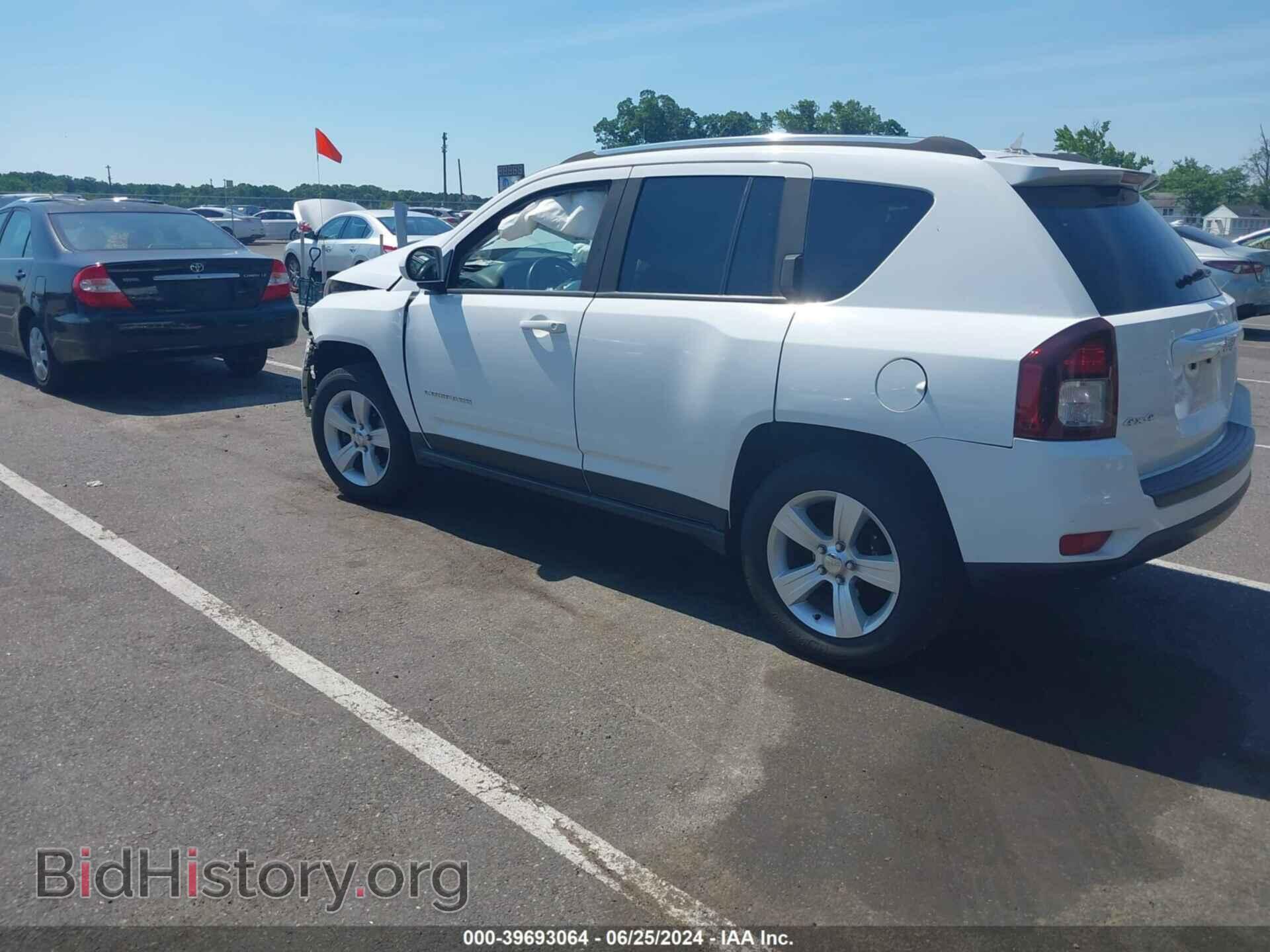 2014 JEEP COMPASS - VIN: 1C4NJDEB7ED670908 - Photo 3
