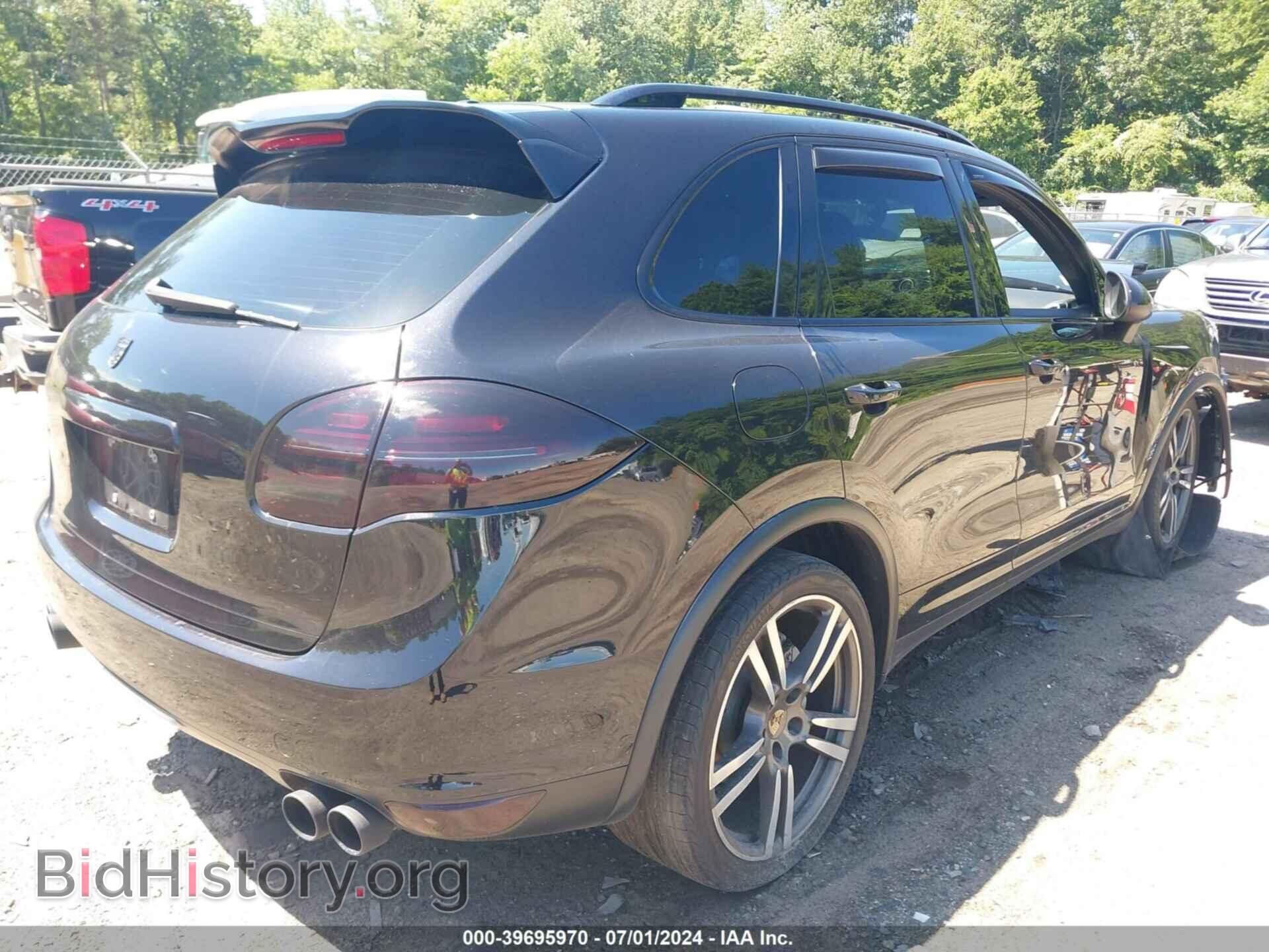 2012 PORSCHE CAYENNE - VIN: WP1AB2A26CLA51739 - Photo 4