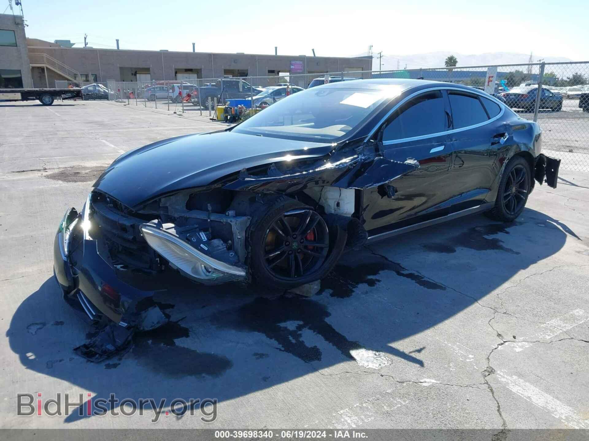 2015 TESLA MODEL S - VIN: 5YJSA1E1XFF112439 - Фото 2