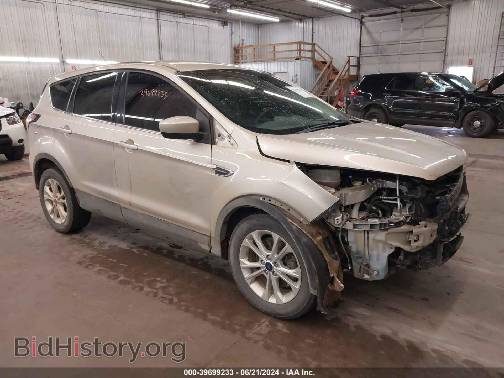 Фотография 1FMCU9GD4HUC50632 - FORD ESCAPE 2017