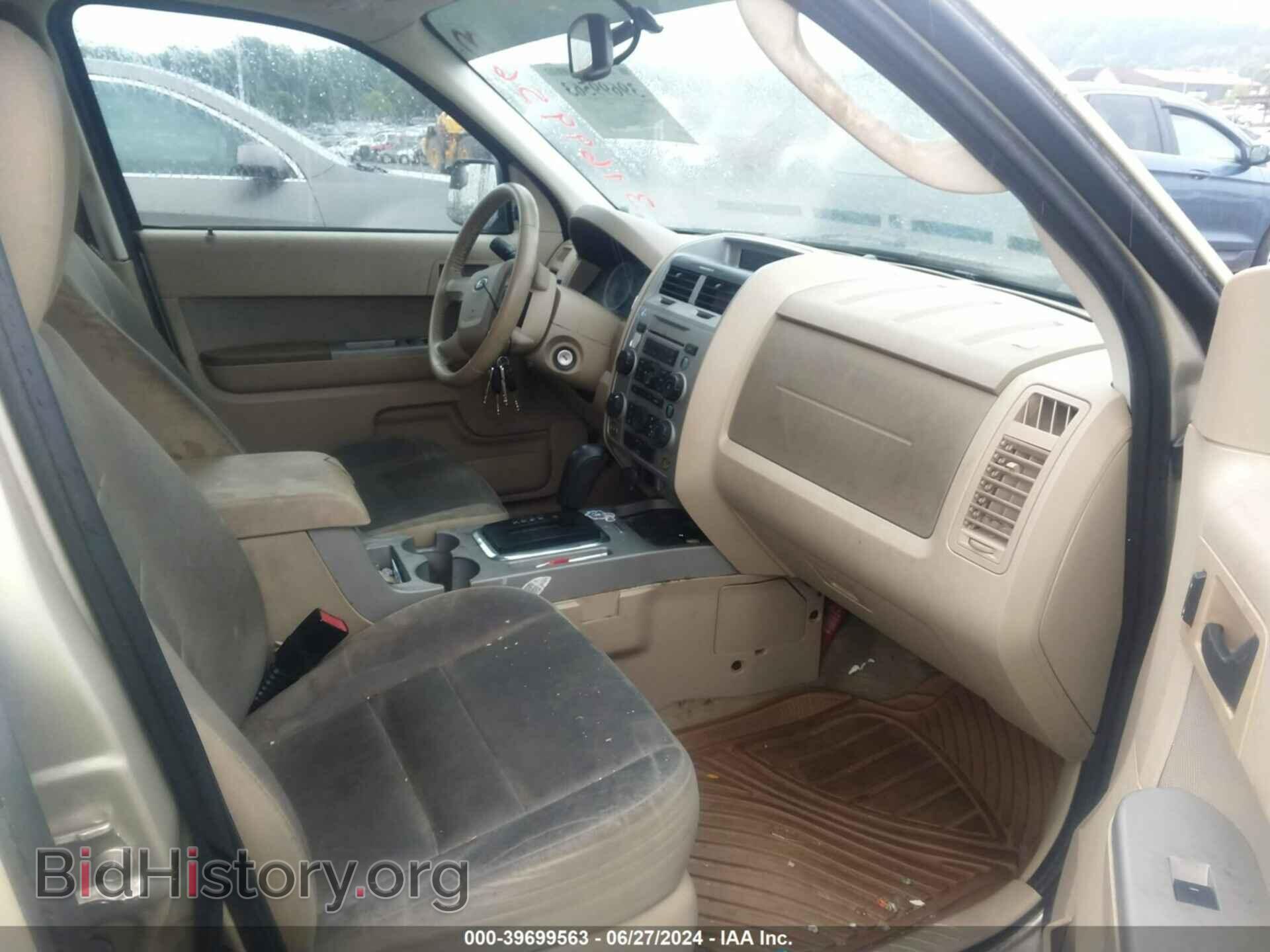 2011 FORD ESCAPE - VIN: 1FMCU0DG4BKC28384 - Фото 5
