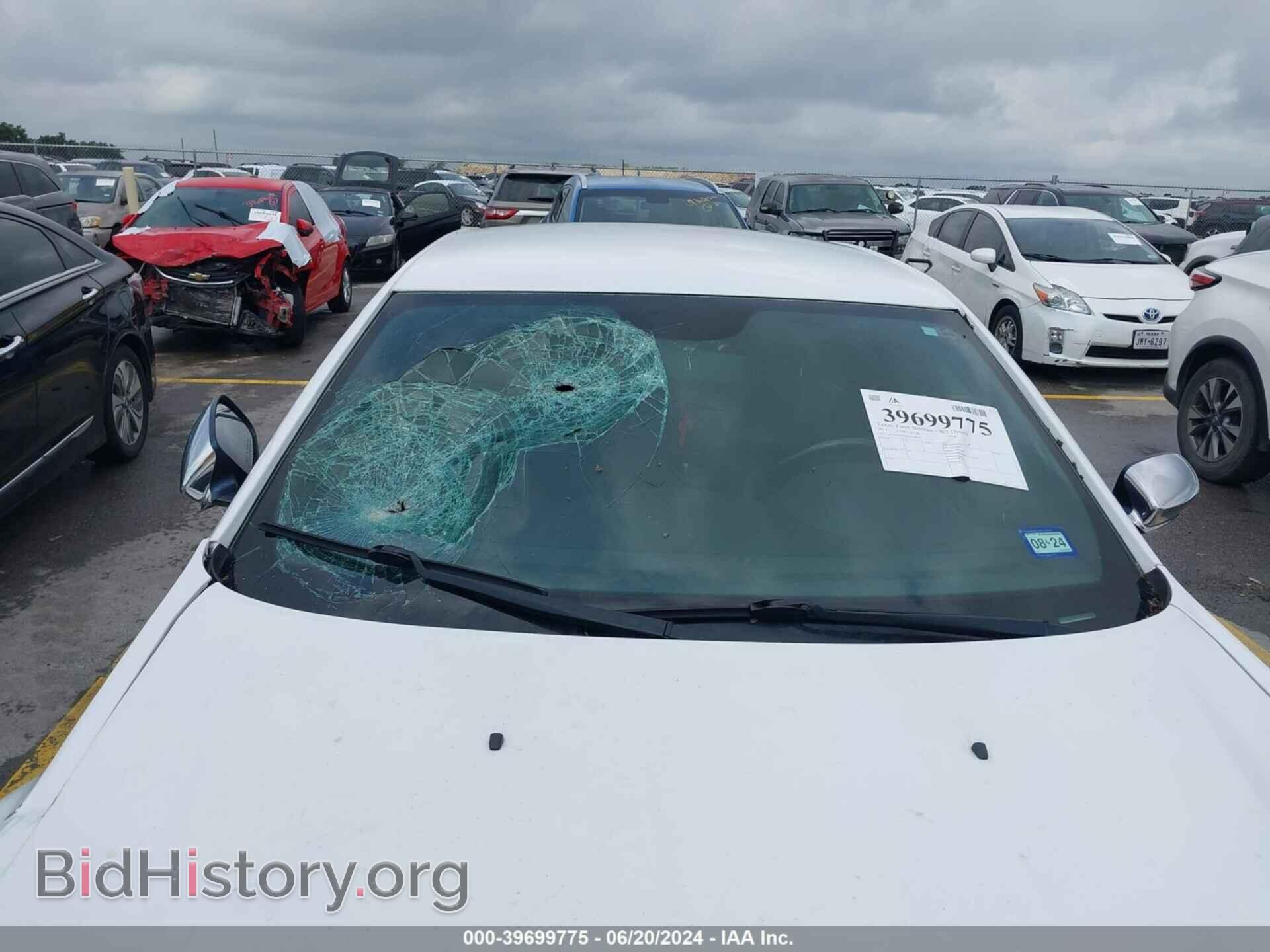 2014 CHRYSLER 300C - VIN: 2C3CCAEG0EH252810 - Фото 12