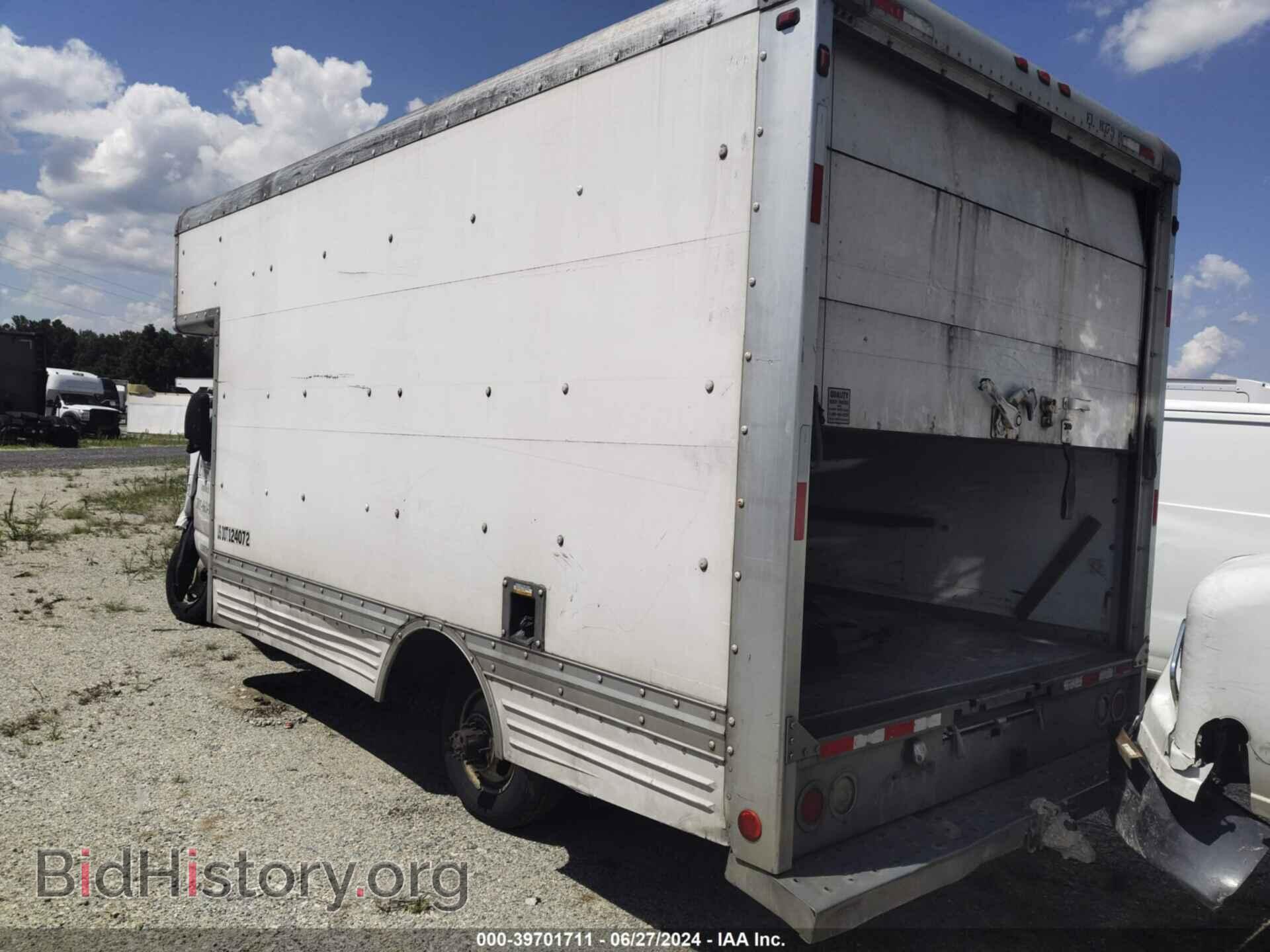2006 FORD E-450 CUTAWAY - VIN: 1FDXE45S26DA11645 - Фото 3