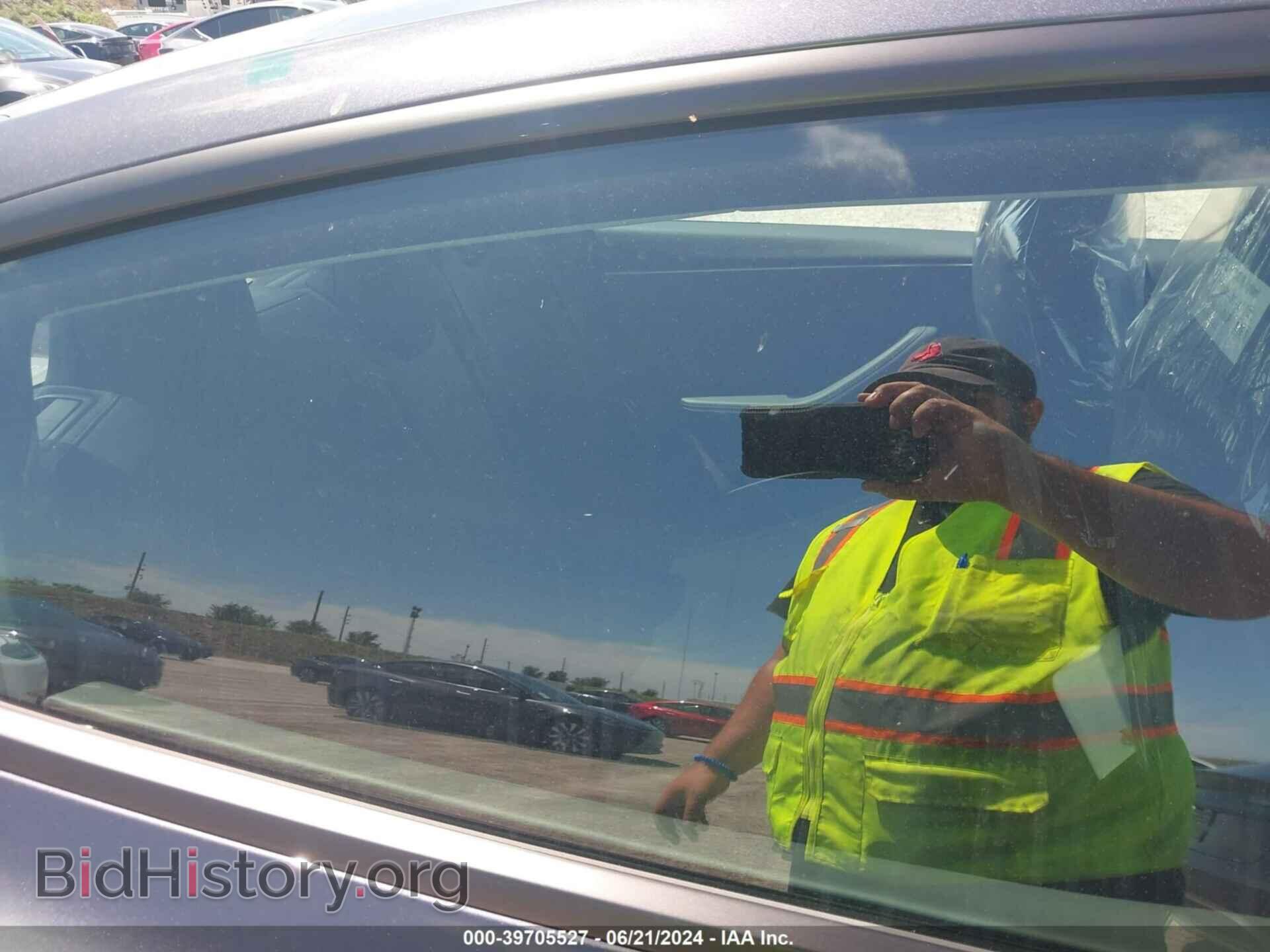 2024 TESLA MODEL 3 - VIN: 5YJ3E1EAXRF752132 - Фото 8
