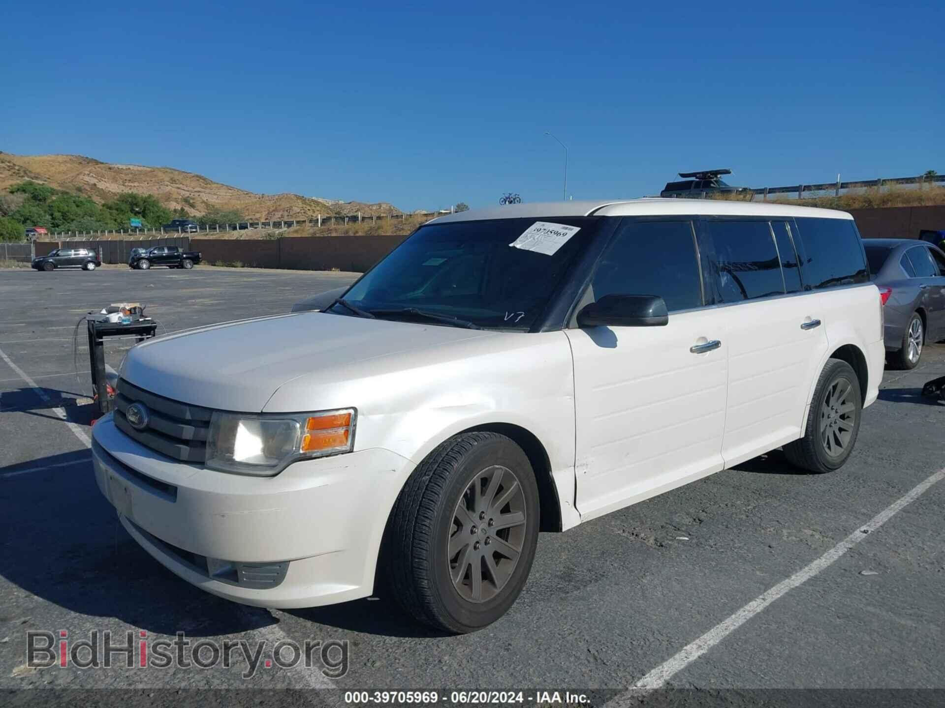 2011 FORD FLEX - VIN: 2FMGK5CC3BBD22978 - Photo 2