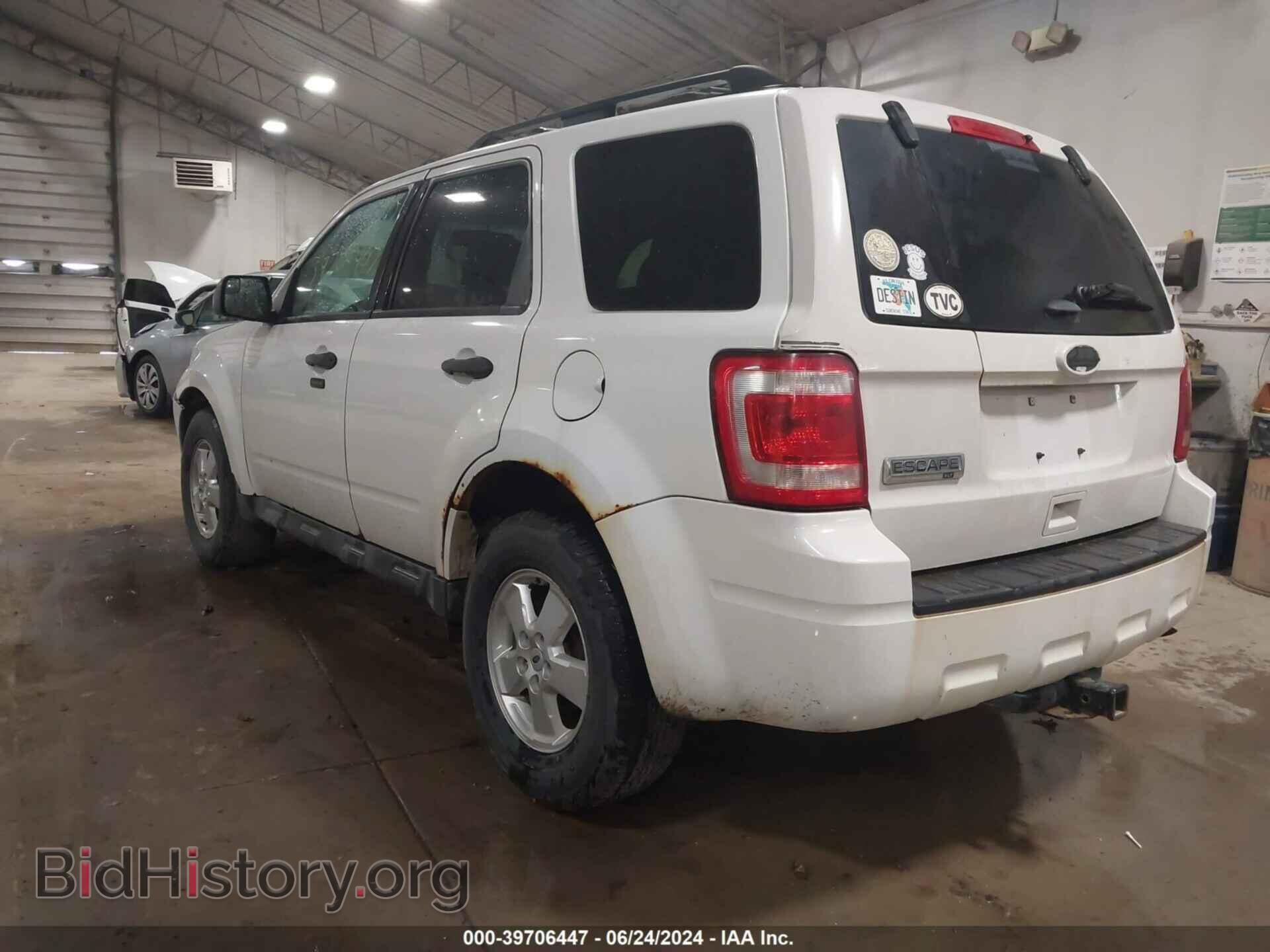 2011 FORD ESCAPE - VIN: 1FMCU9DG7BKB74048 - Фото 3