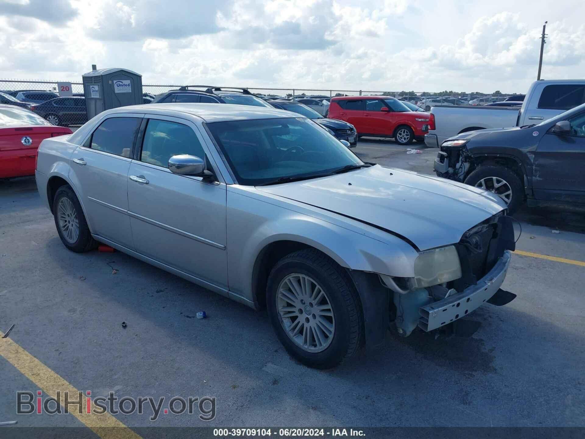 Photo 2C3CA5CV2AH306858 - CHRYSLER 300 2010