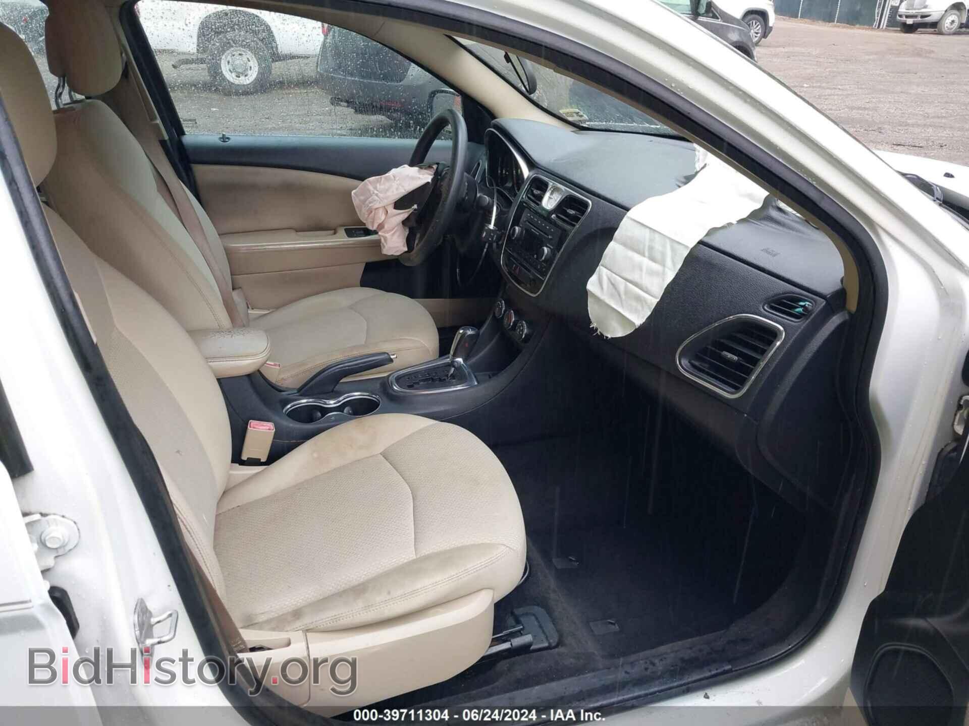2014 CHRYSLER 200 - VIN: 1C3CCBAB5EN122075 - Фото 5
