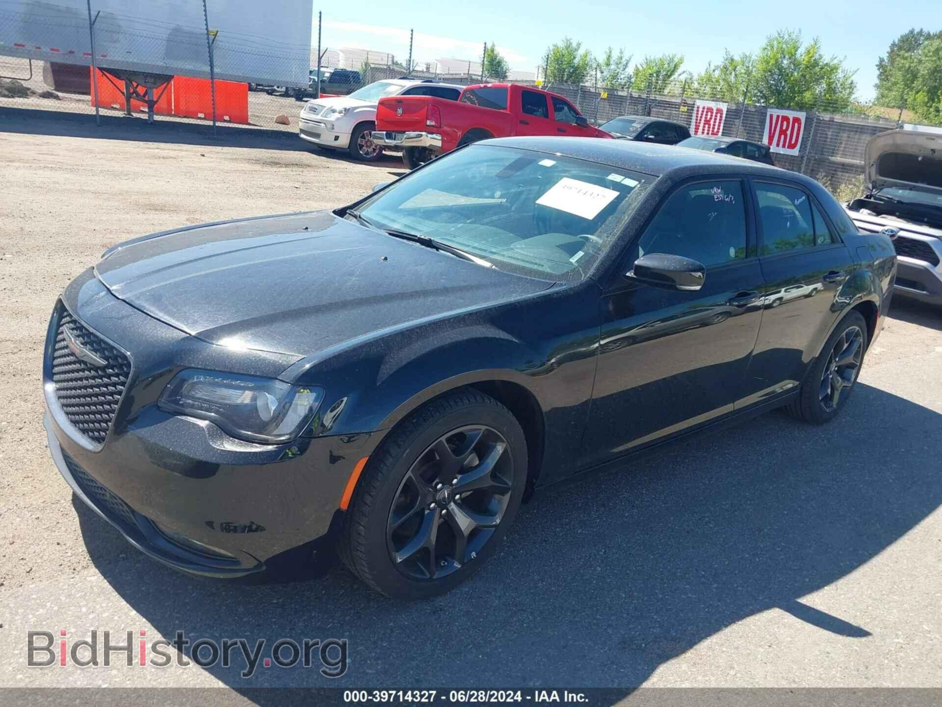 2023 CHRYSLER 300 - VIN: 2C3CCABG7PH585318 - Фото 2