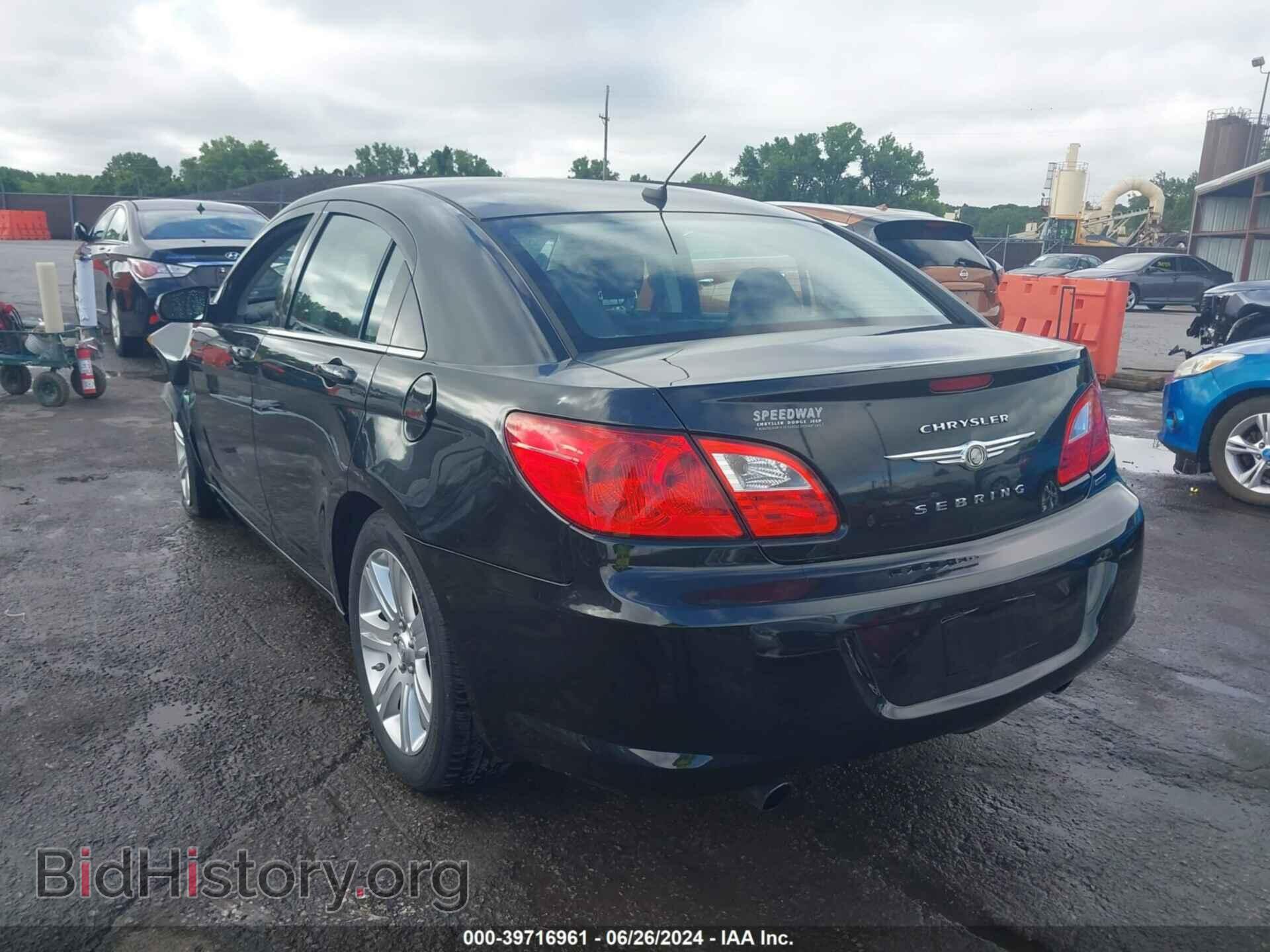 2010 CHRYSLER SEBRING - VIN: 1C3CC5FV8AN148992 - Photo 3