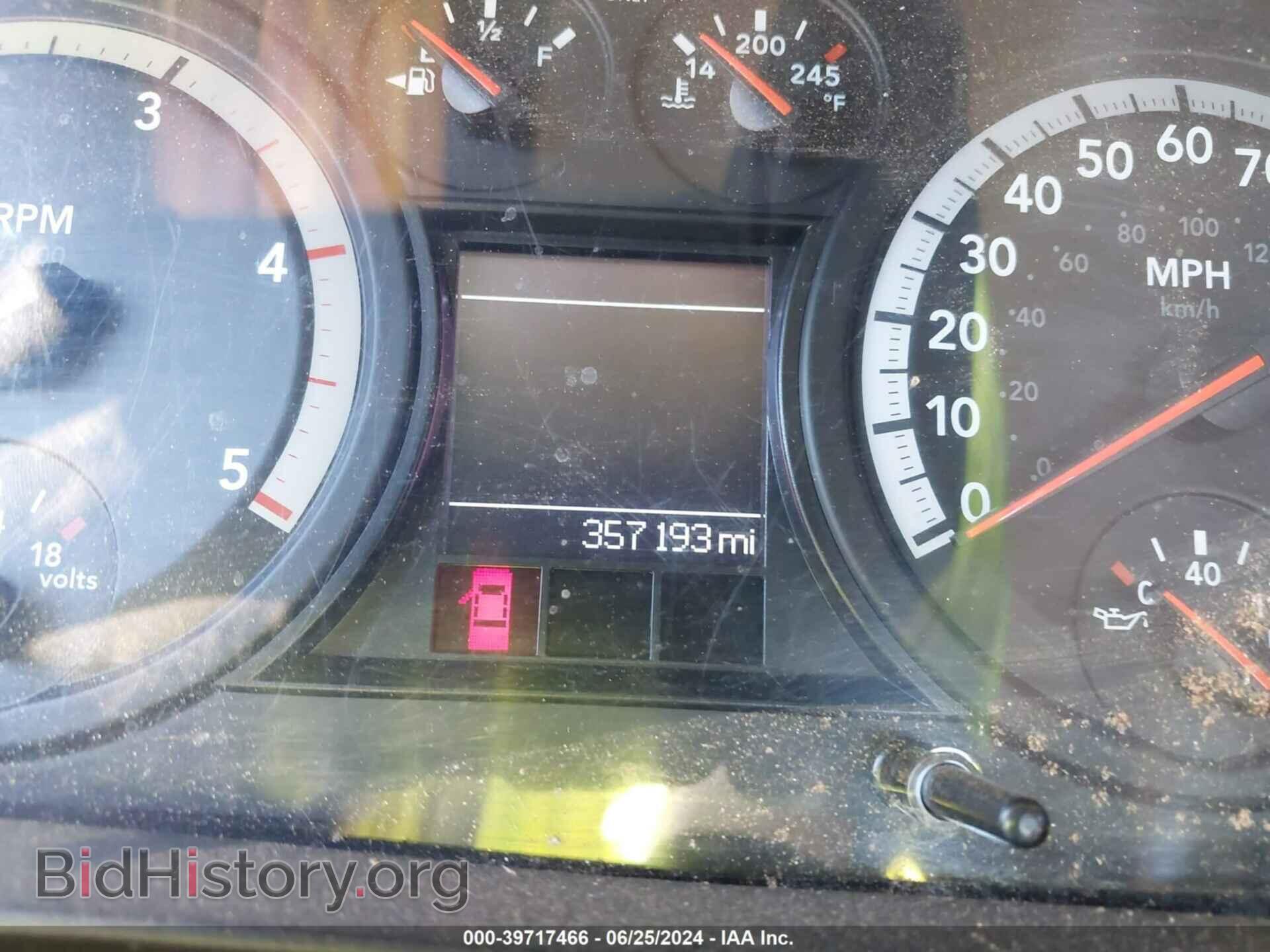 2012 RAM 3500 - VIN: 3C63DPGL4CG325042 - Photo 5
