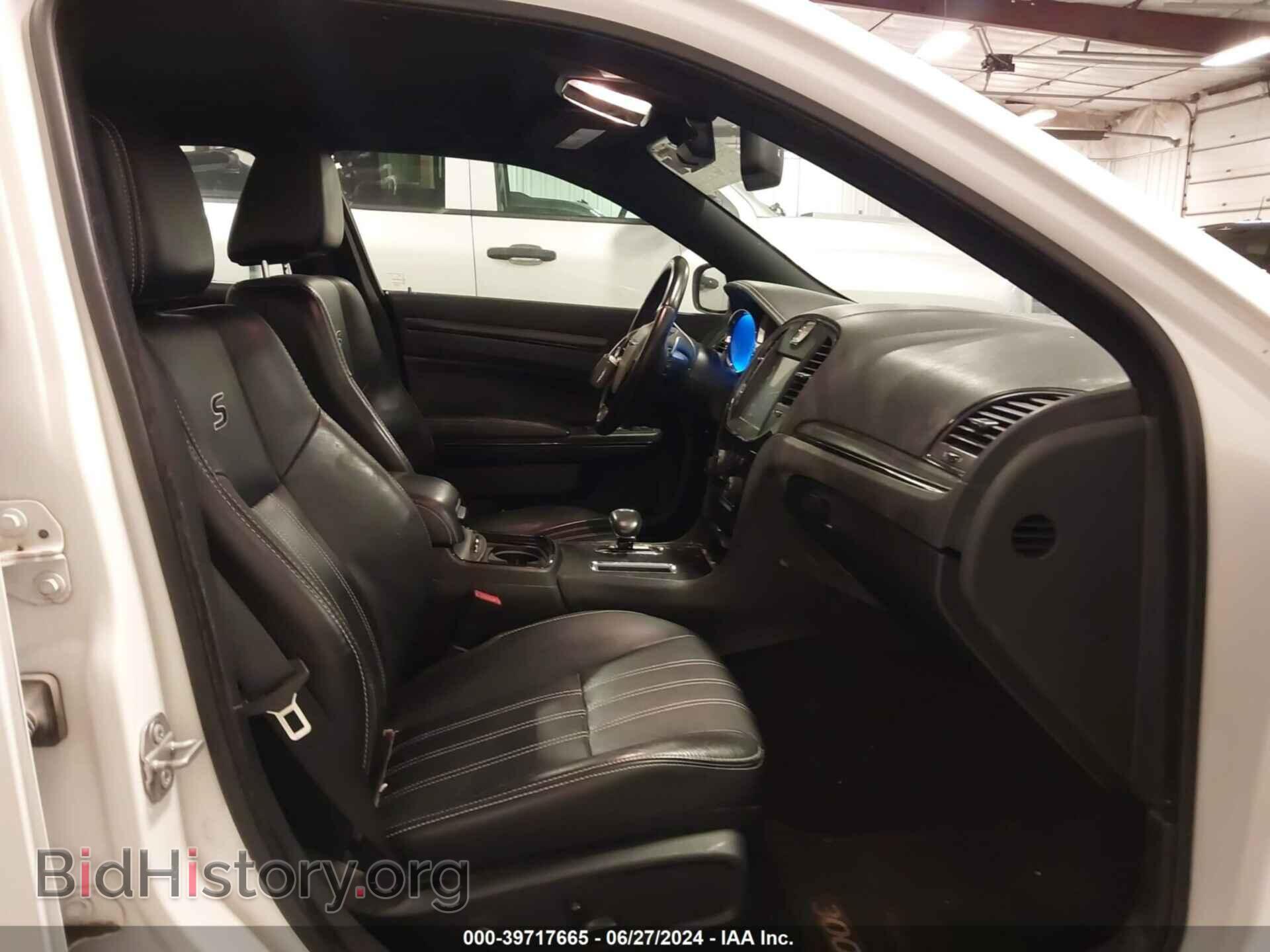 2014 CHRYSLER 300 - VIN: 2C3CCAGG7EH341948 - Фото 5