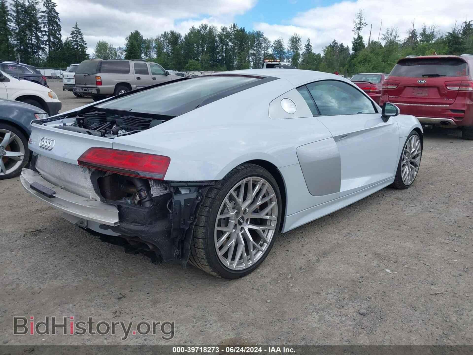 2017 AUDI R8 - VIN: WUAEAAFX1H7904104 - Фото 4